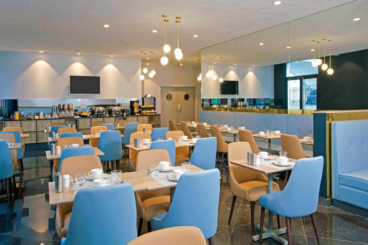 restaurant