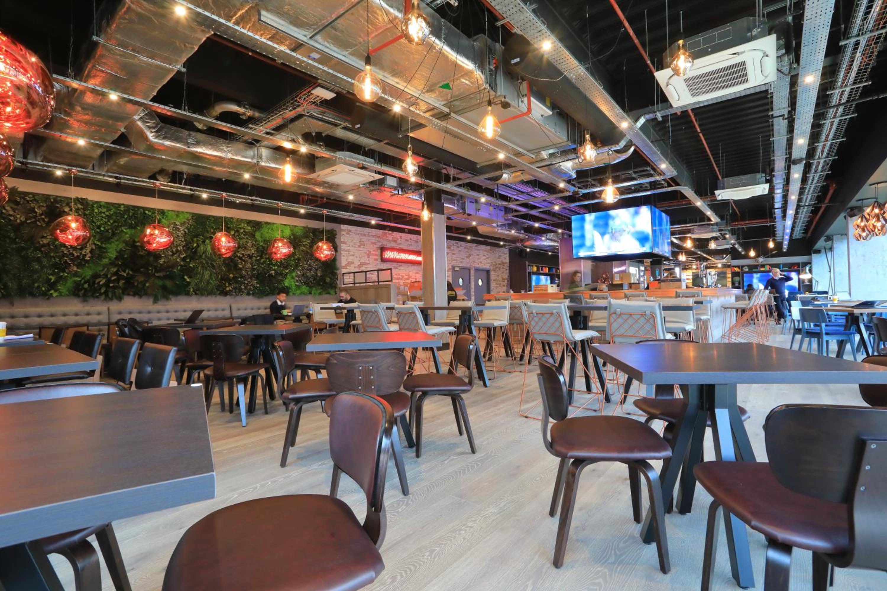 Basingstoke Vacations - Village Hotel Basingstoke - Property Image 5