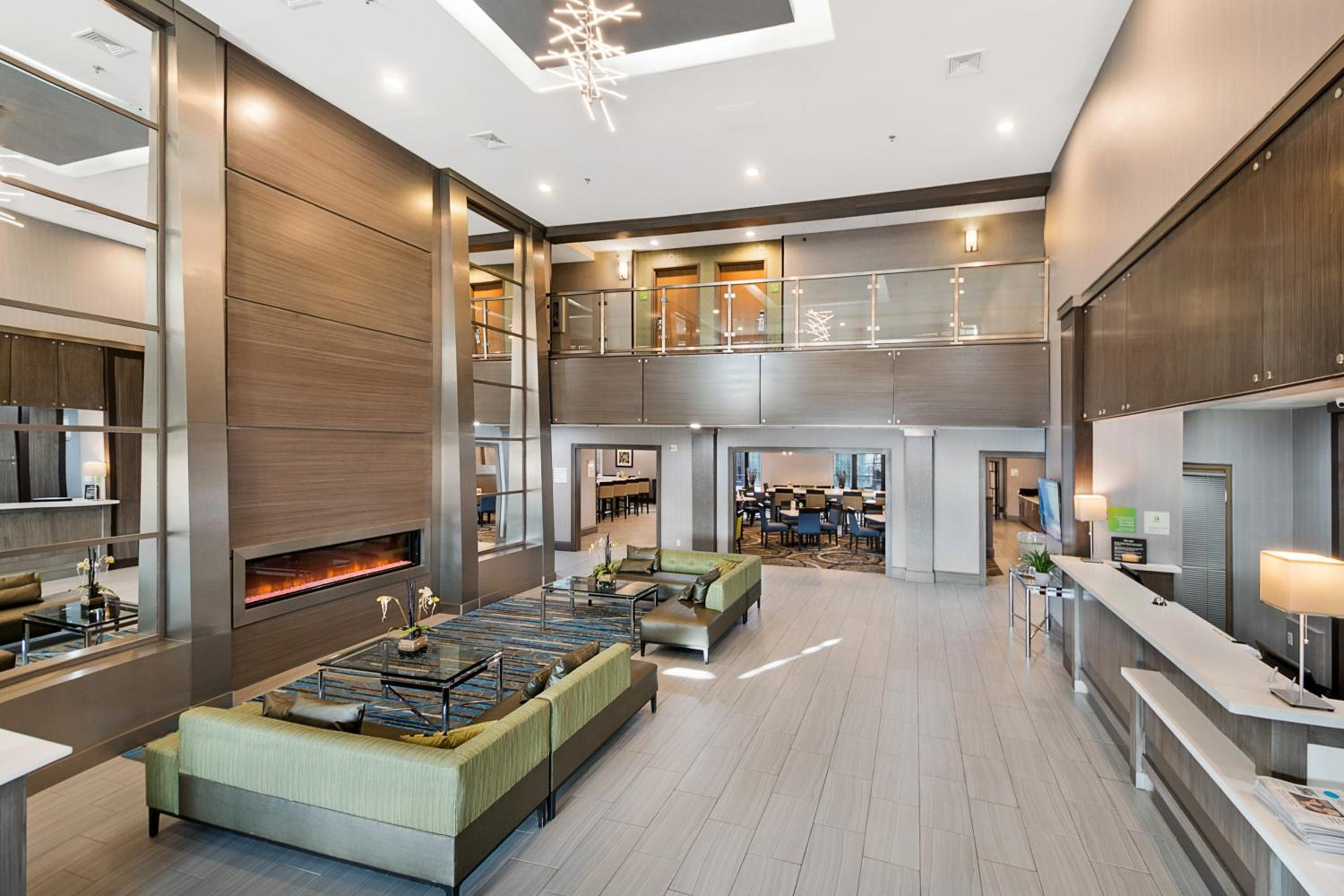 Longview Vacations - Holiday Inn Longview - North, an IHG Hotel - Property Image 47