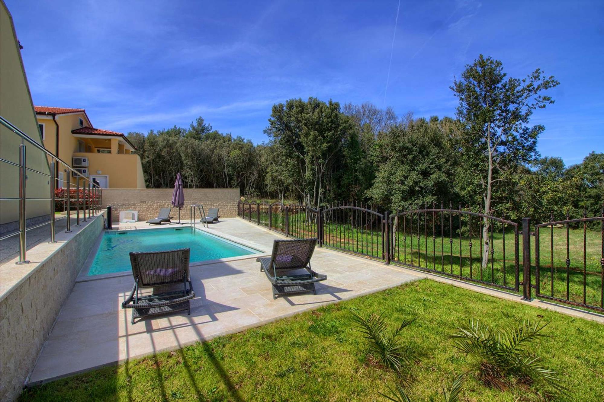 Complex of 2 villas Olivia-Marisol with 2 private pools for up to 20 persons, 200m from the beach view 3