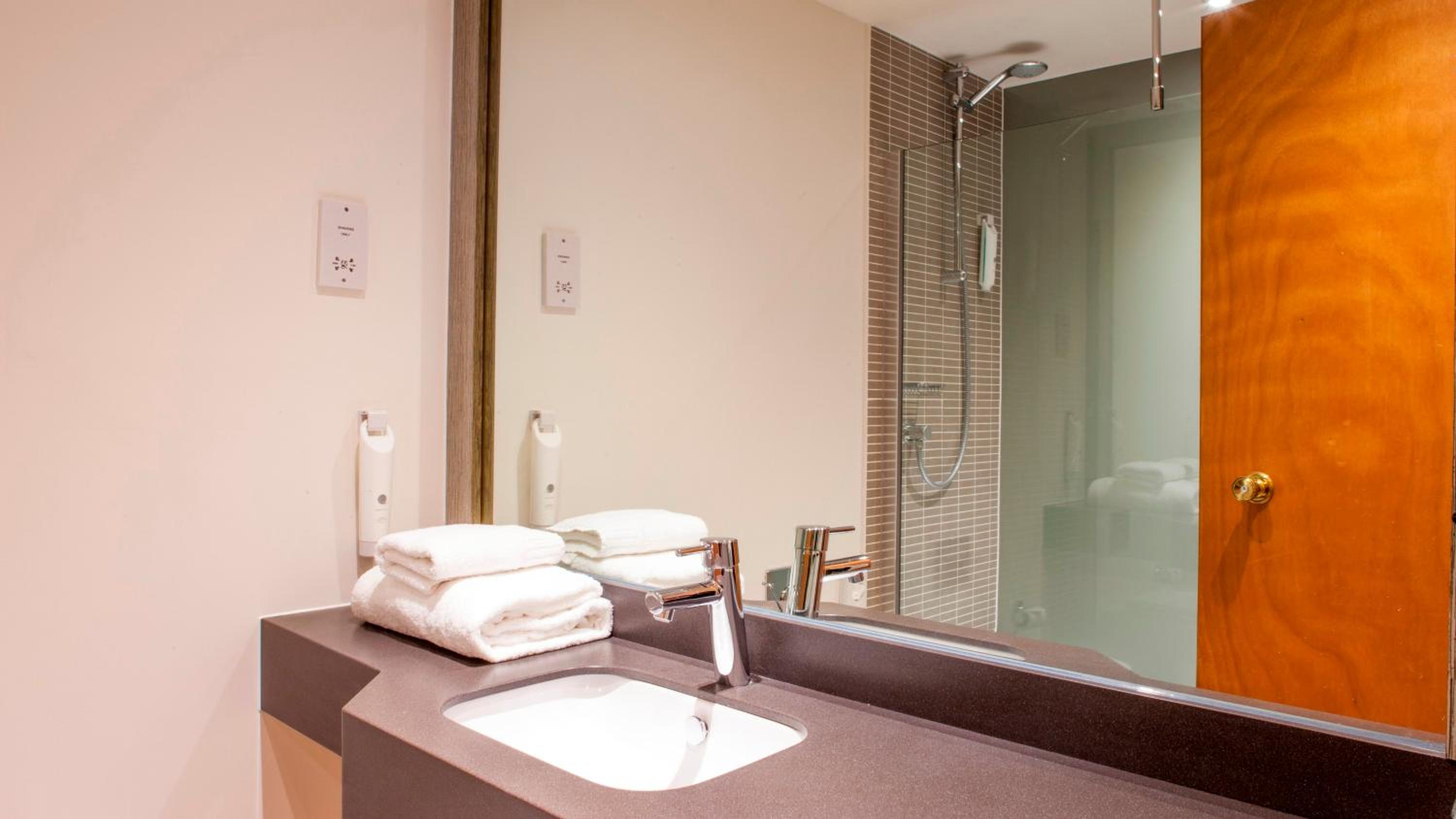 Rotherham Vacations - Holiday Inn Rotherham-Sheffield M1,Jct.33, an IHG Hotel - Property Image 60