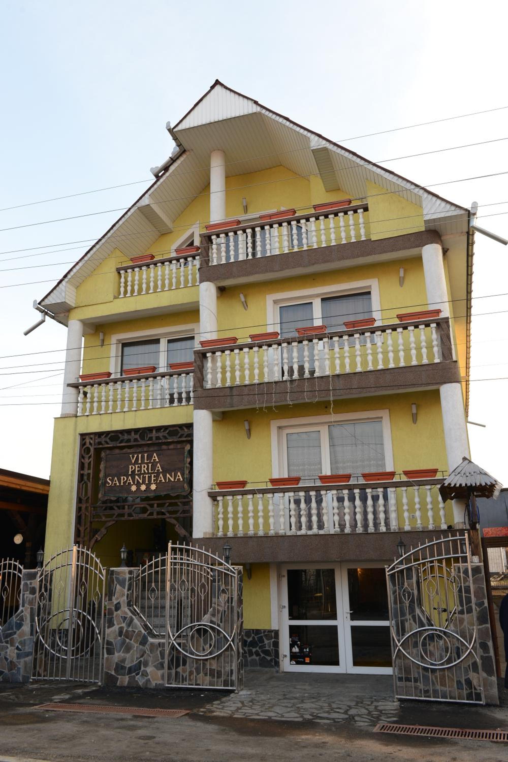 Vila Perla Sapanteana