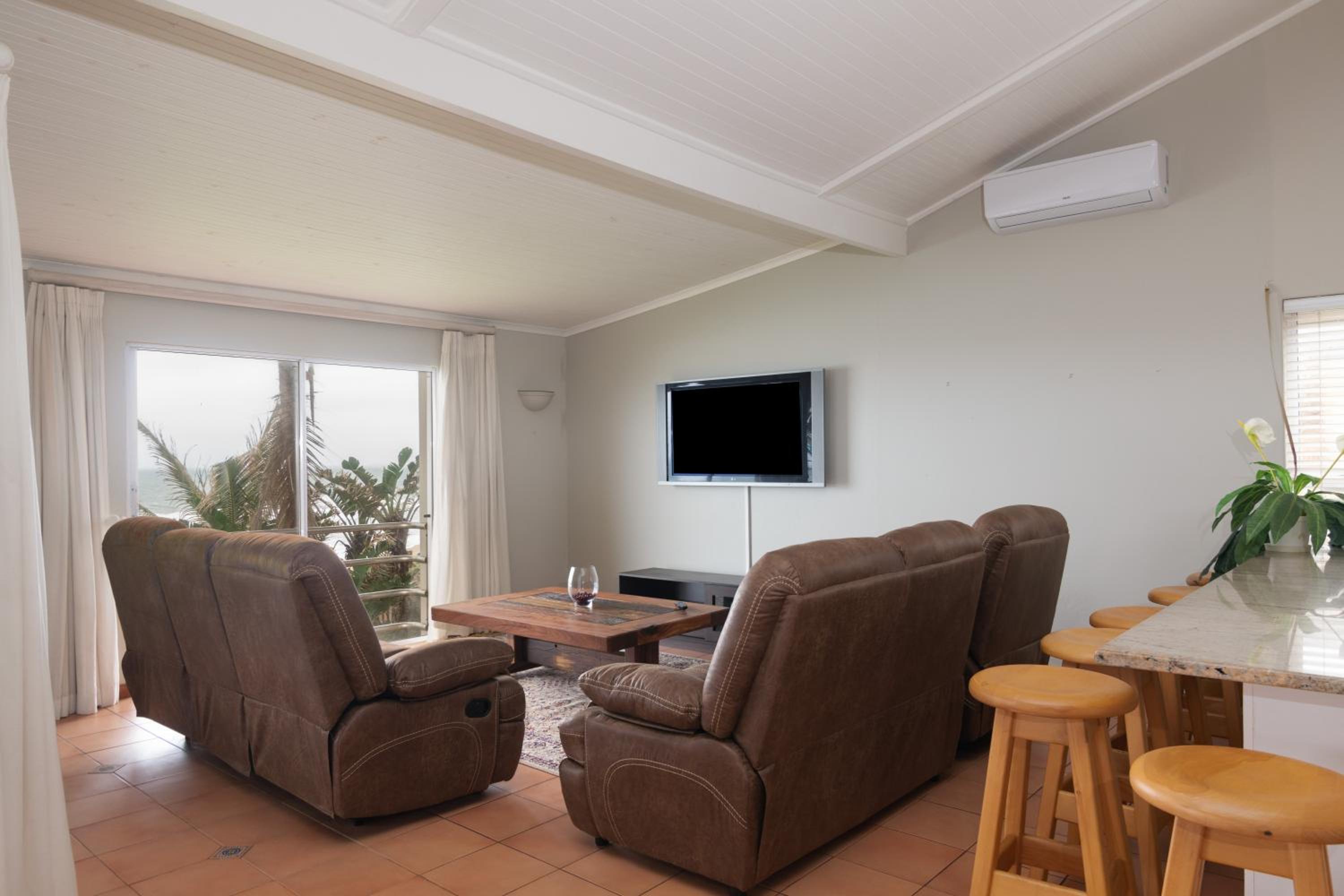 Comp Beach Road 25 - FAMILY ONLY view 2