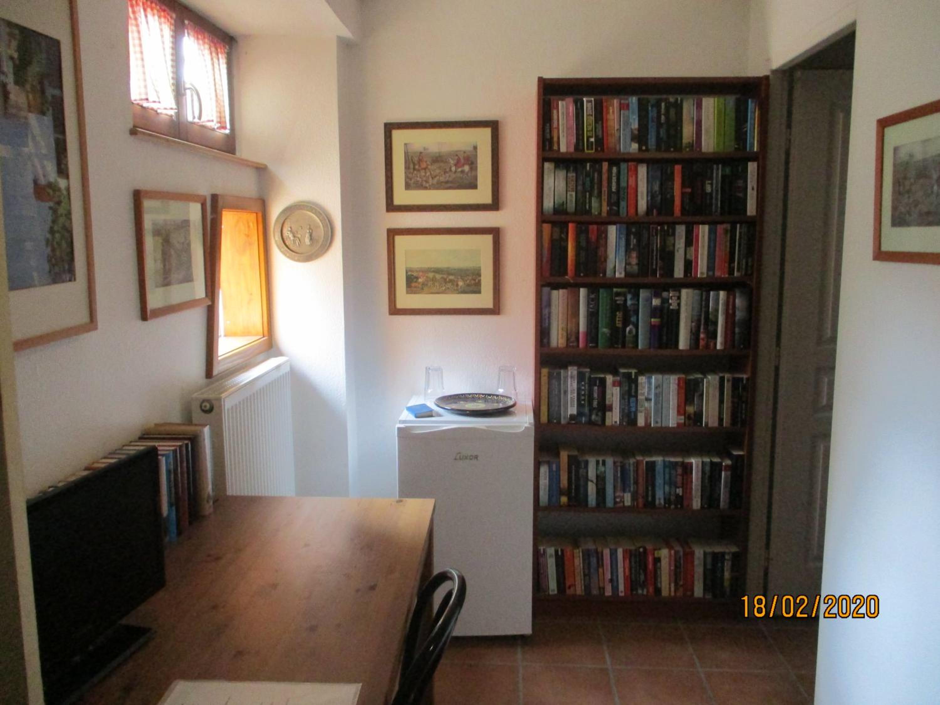 Photo 18