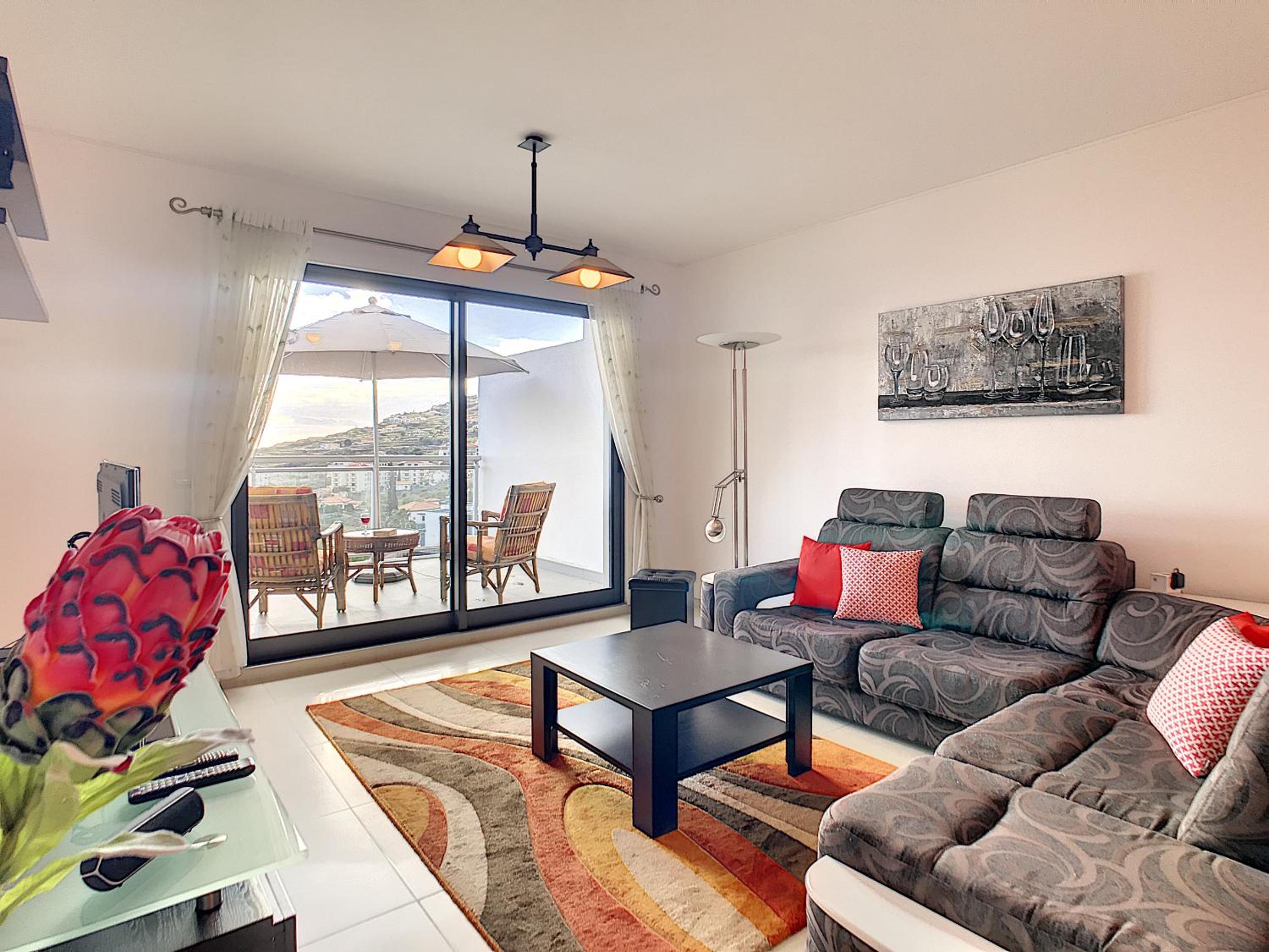 Penthouse Paradisus by LovelyStay view 3