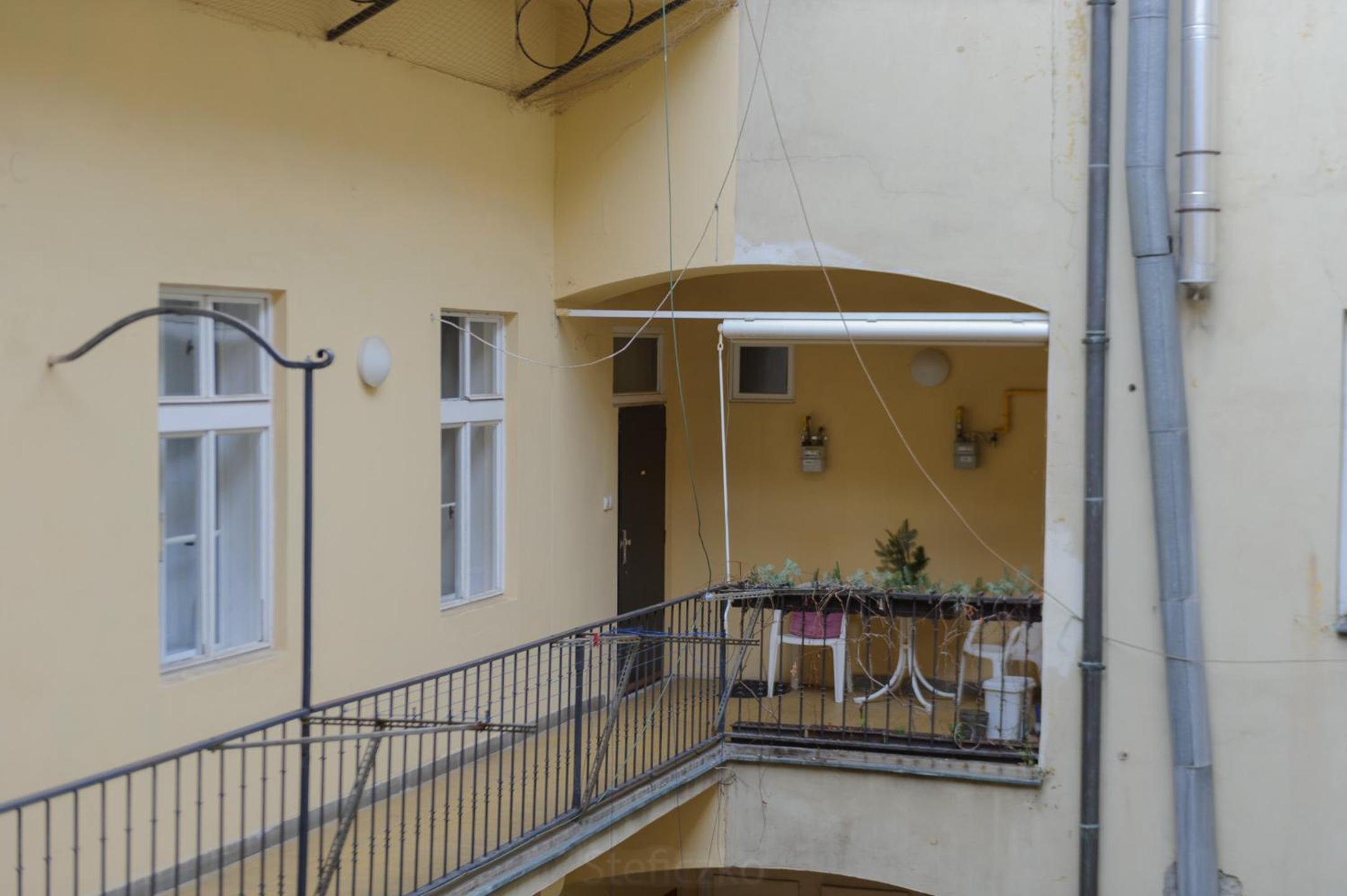 Pinkova Apartments