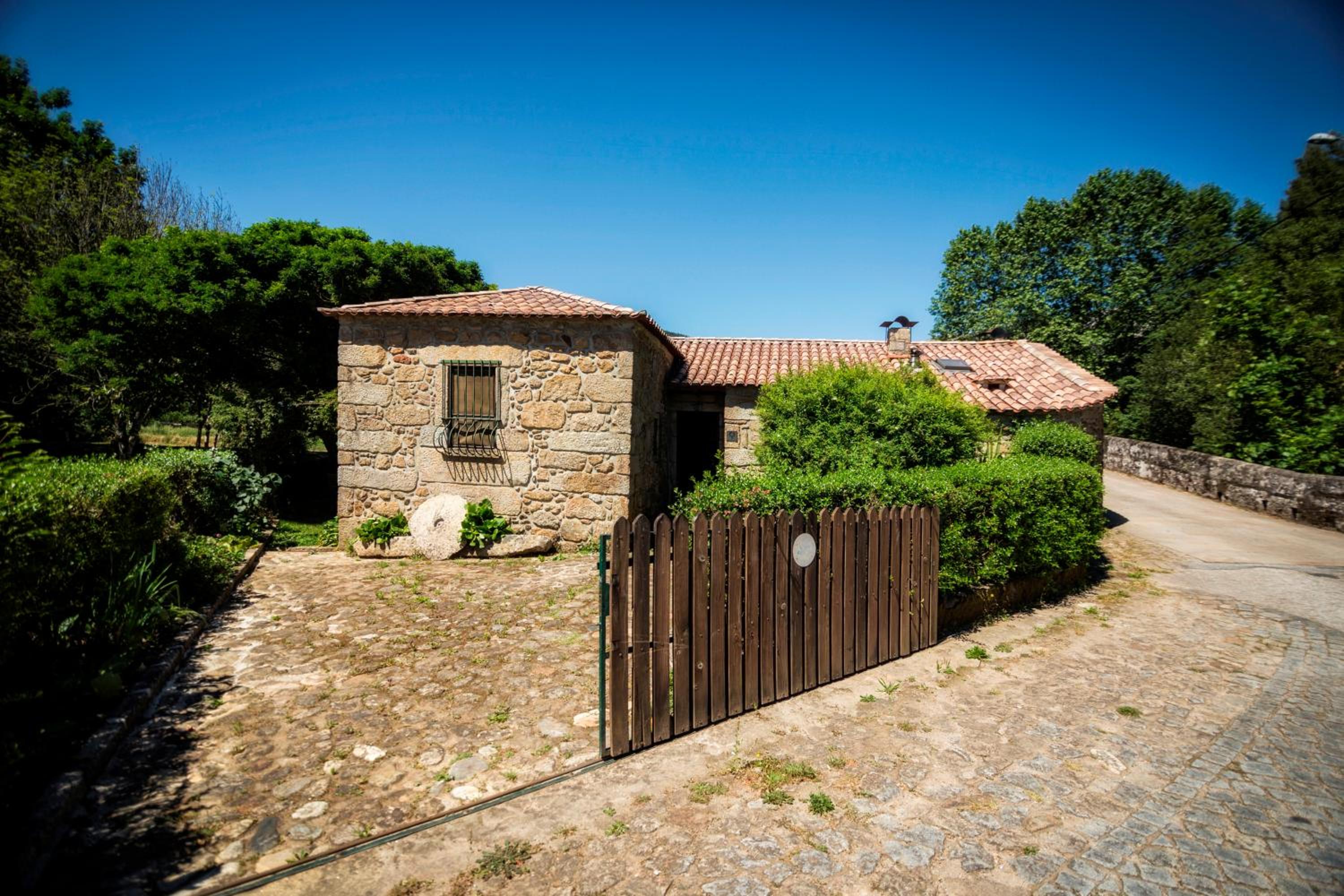 Hotel Moinho de Estoraos - Image 1