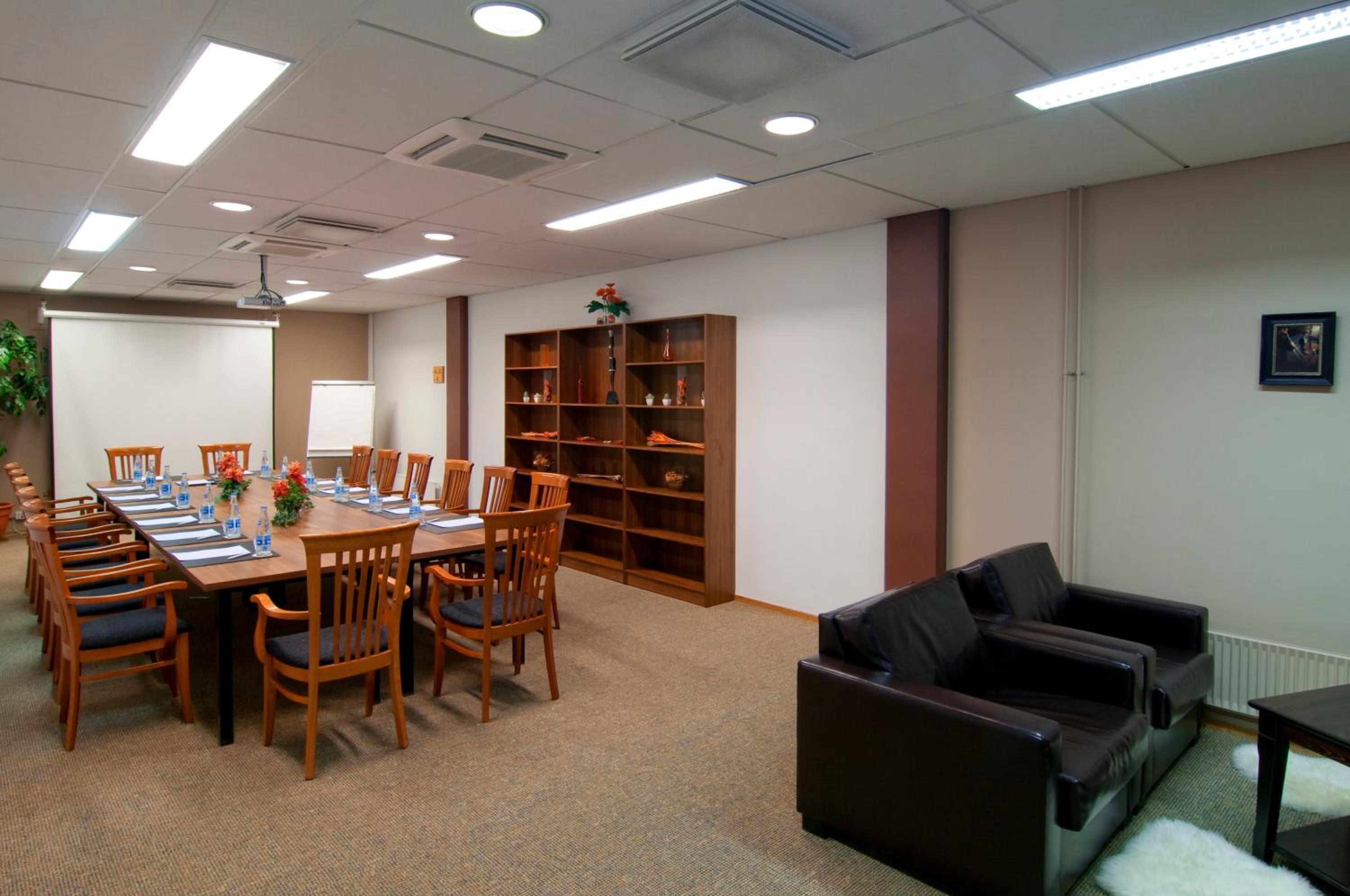 Vantaa Vacations - Holiday Inn Helsinki-Vantaa Airport, an IHG Hotel - Property Image 3
