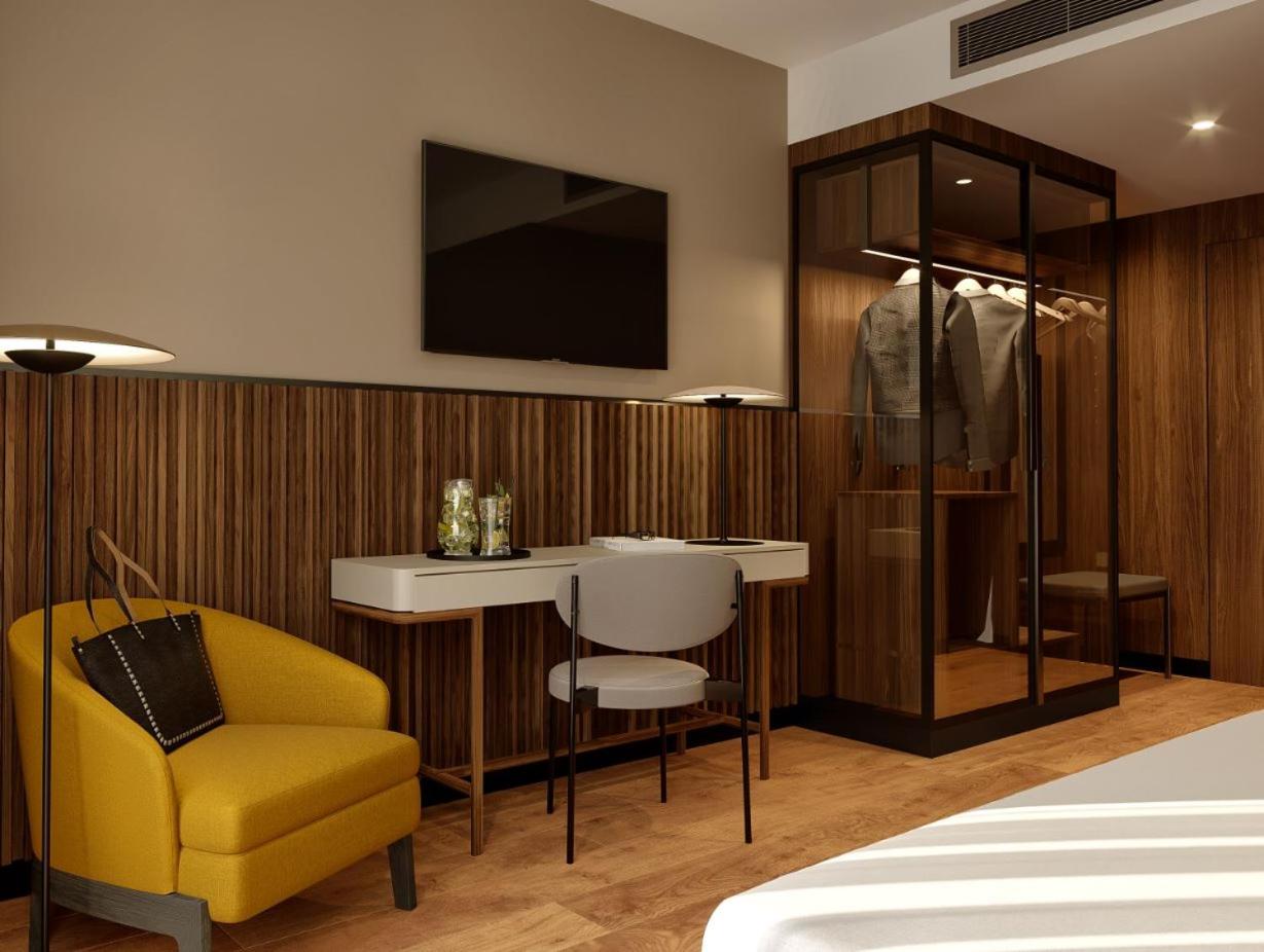 Hotel Villa Emilia-3