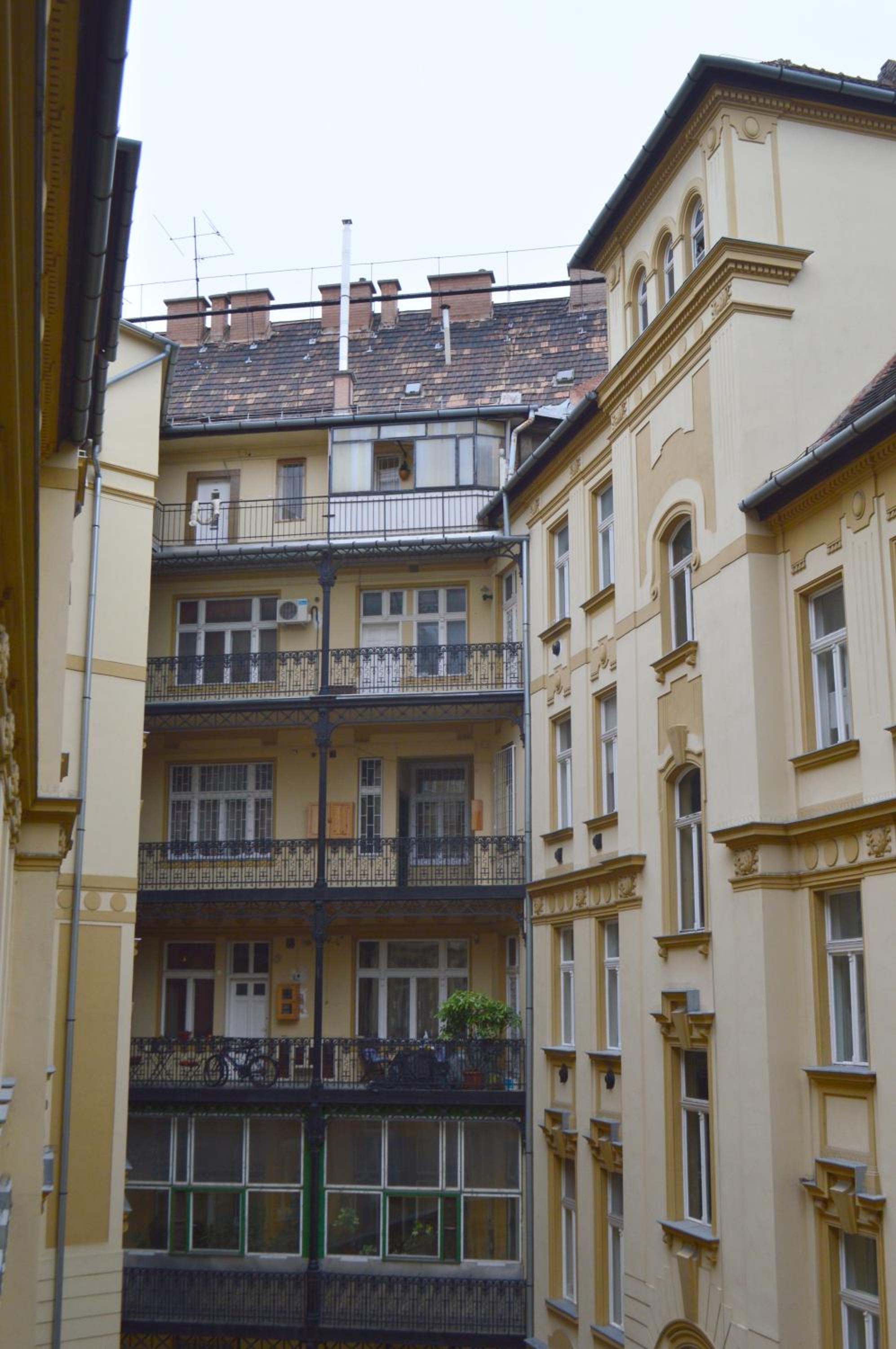 Photo 44