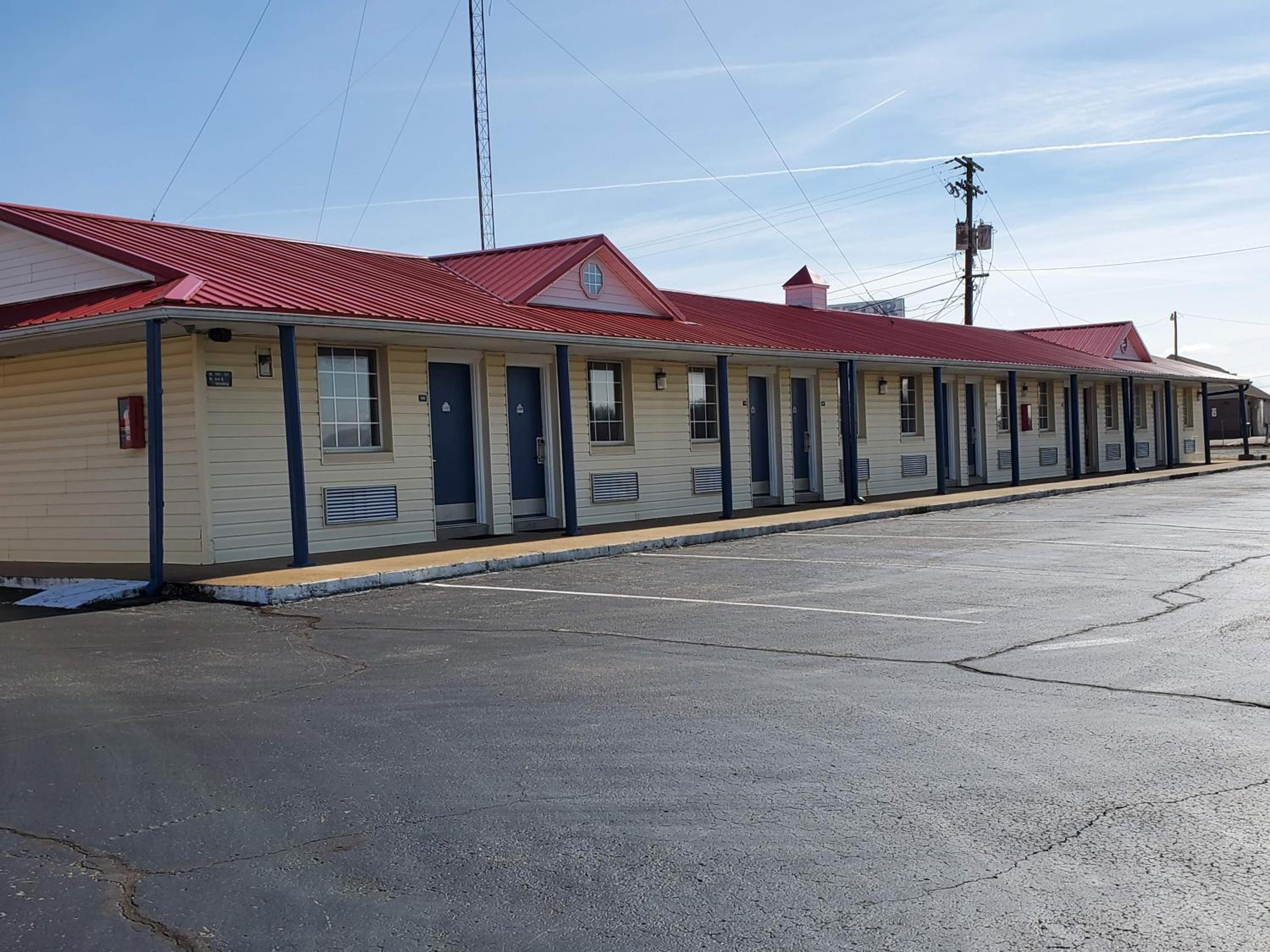 Americas Best Value Inn Wildersville - Property Image 42