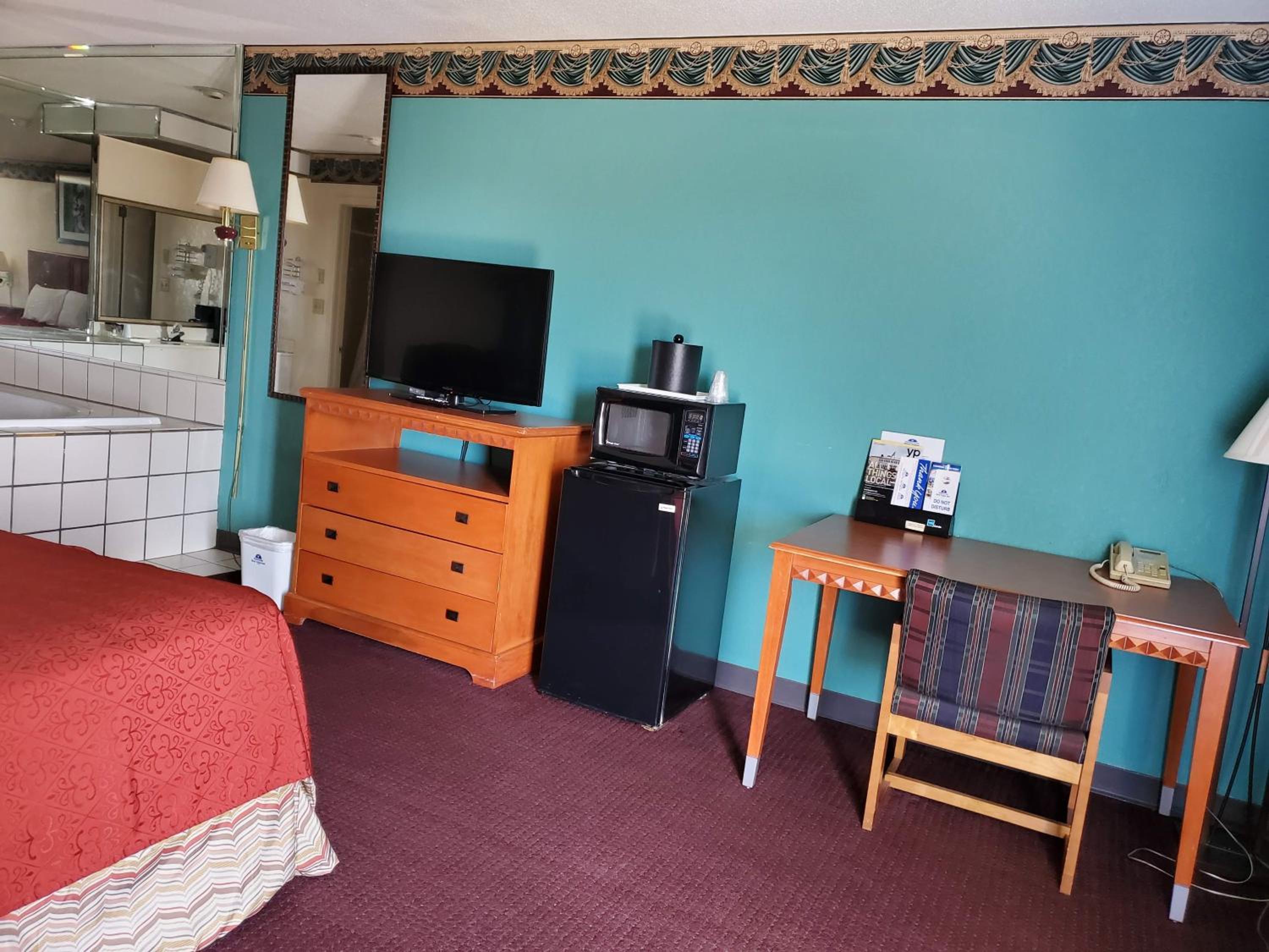 Americas Best Value Inn Wildersville - Property Image 44
