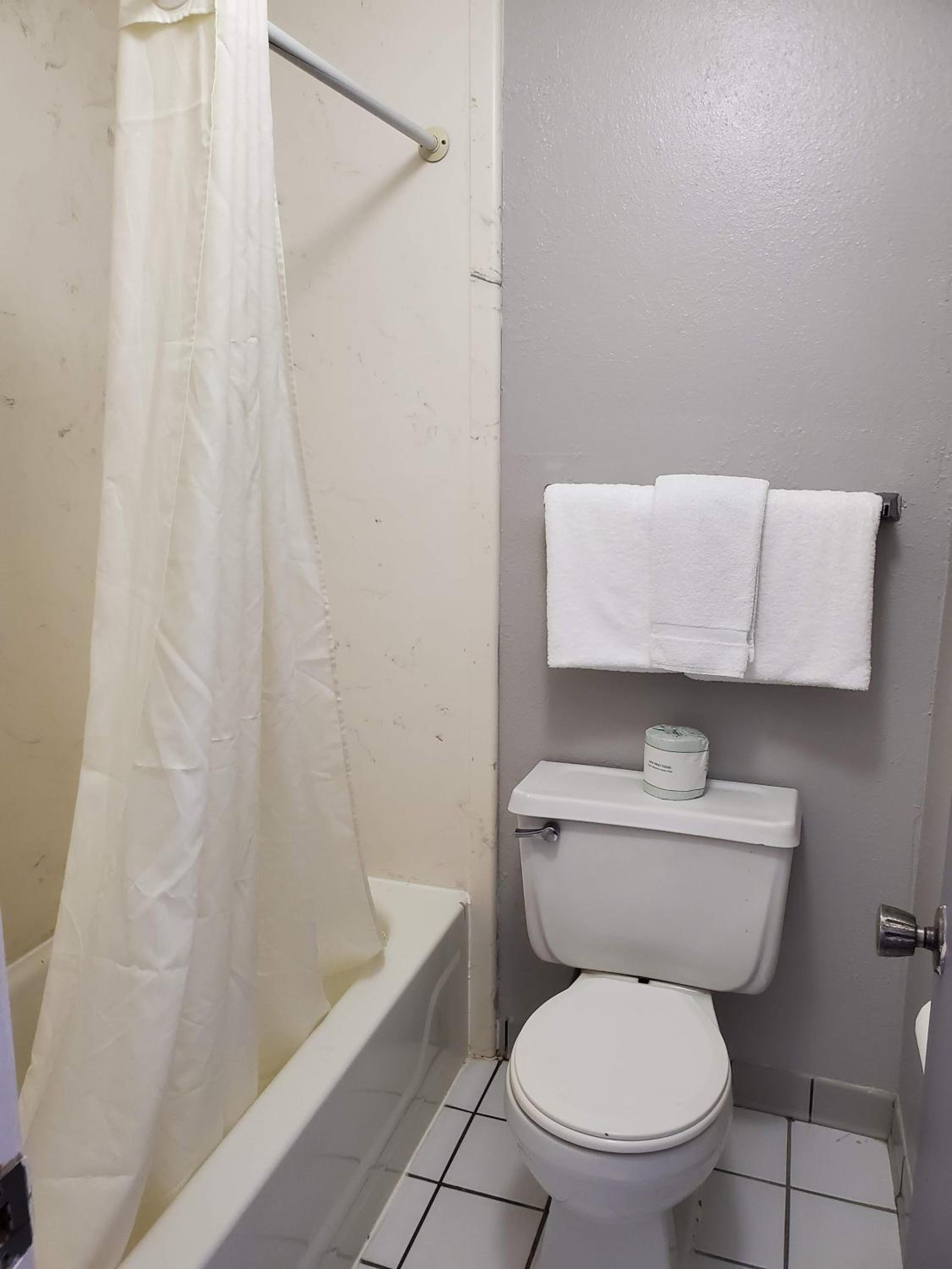 Americas Best Value Inn Wildersville - Property Image 19