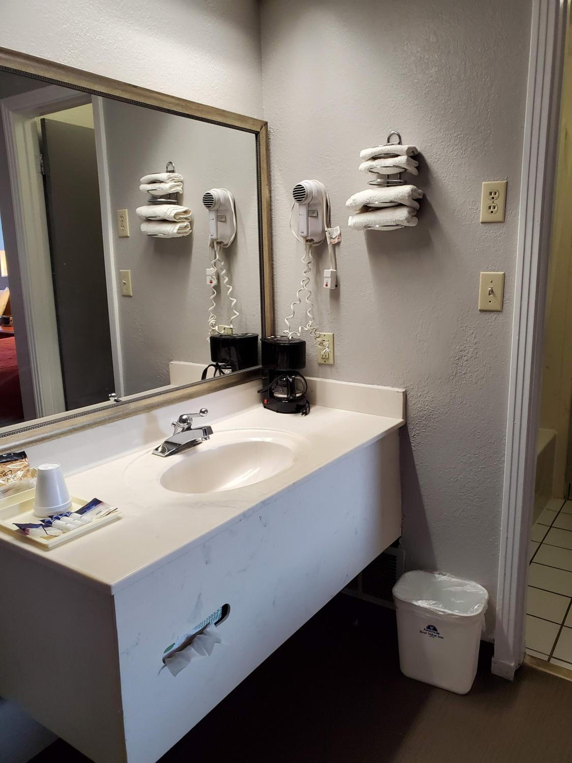 Americas Best Value Inn Wildersville - Property Image 11