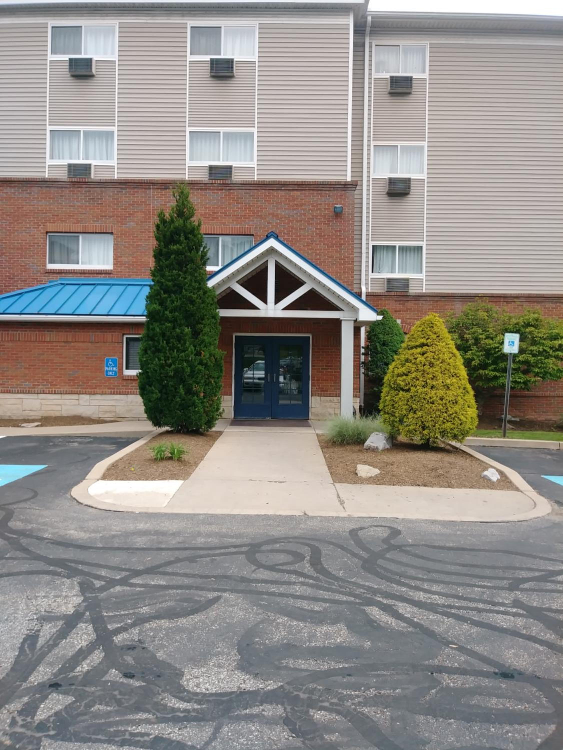 InTown Suites Extended Stay Pittsburgh PA - Property Image 5