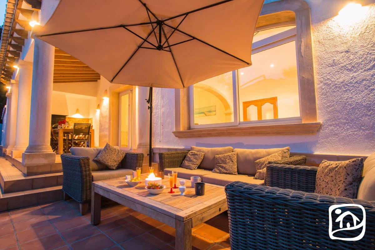 Villa Nasau by Abahana Villas photo 5