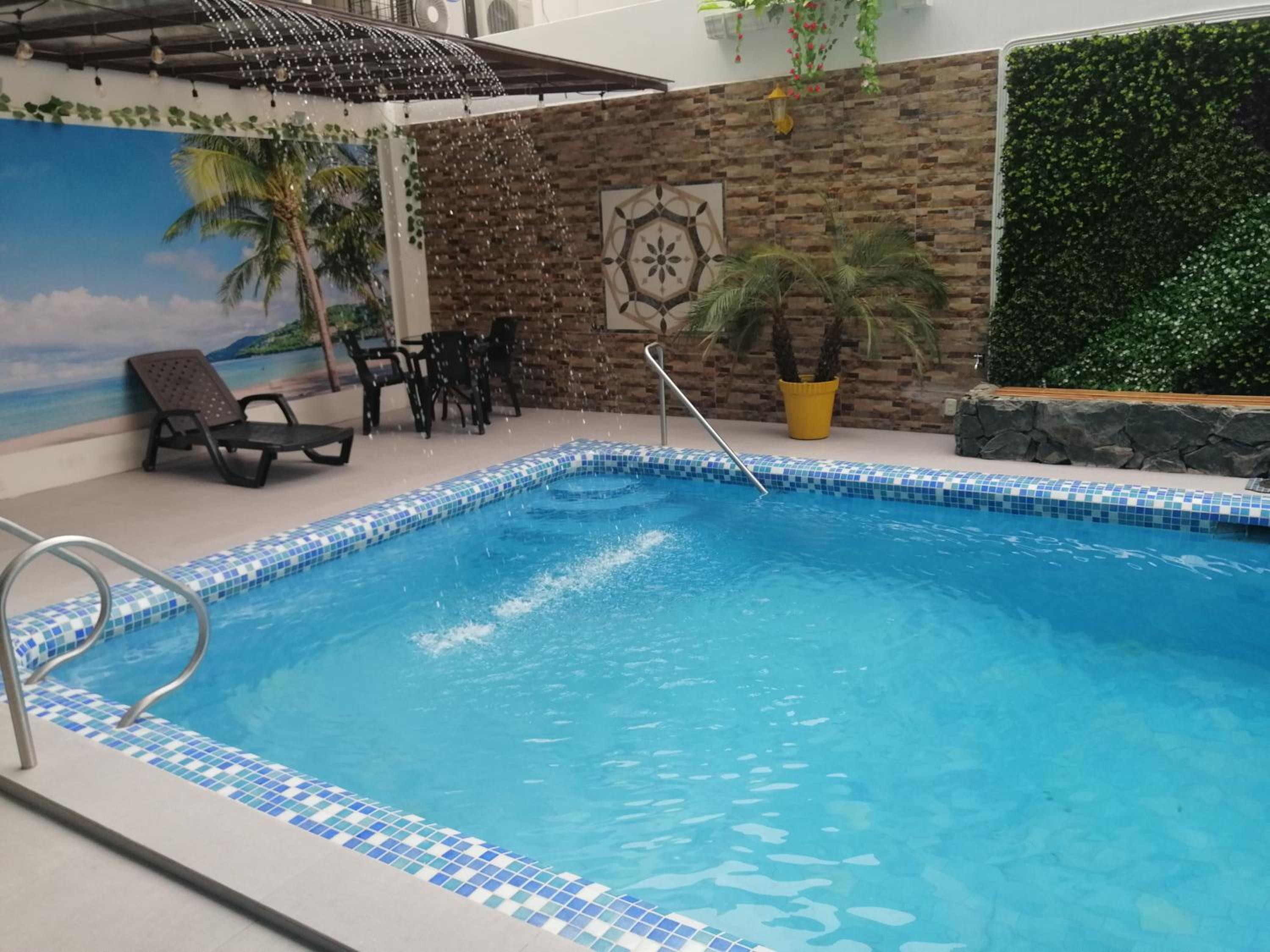 Hostal Perla Real Inn