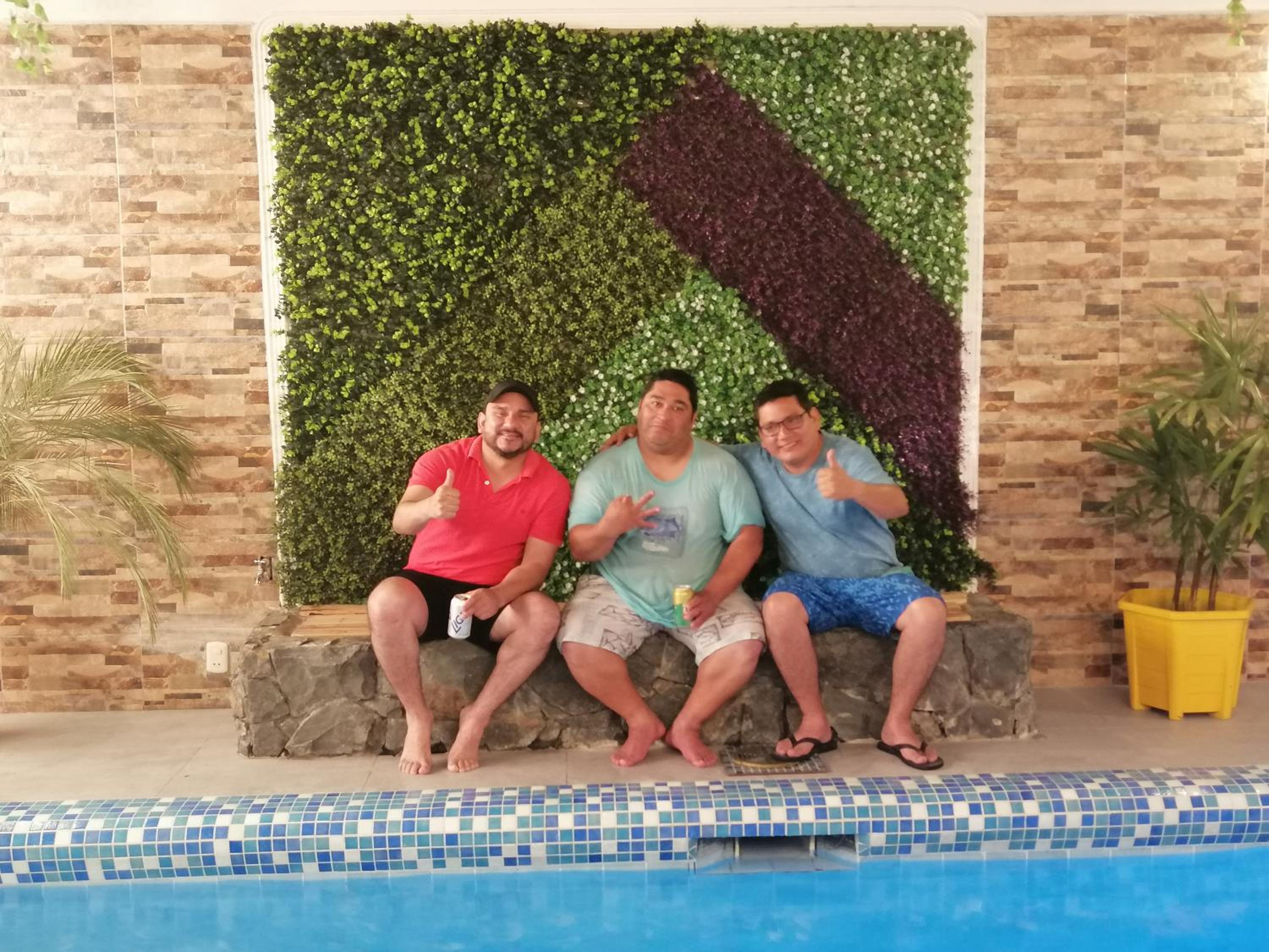 Hostal Perla Real Inn