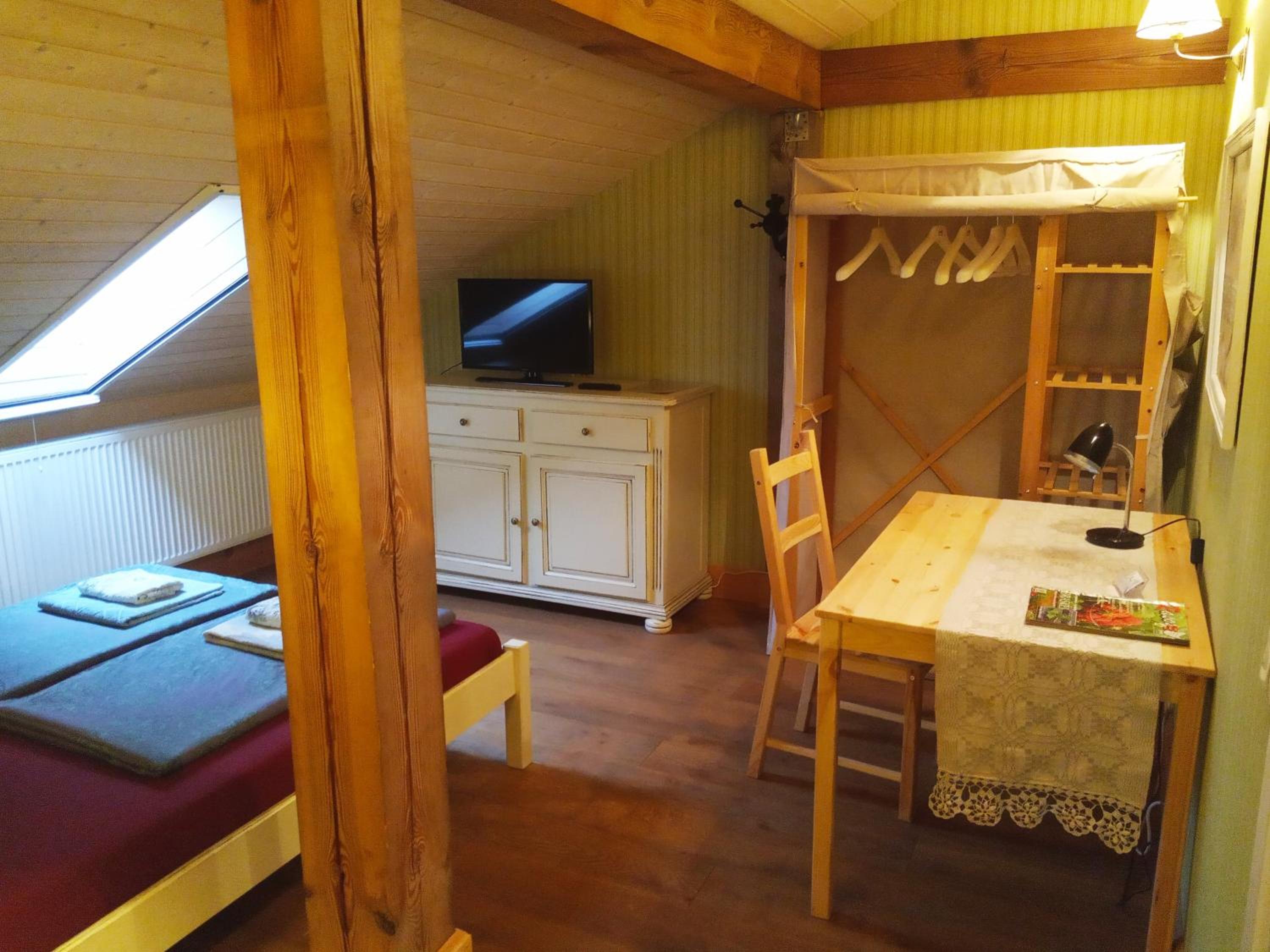 Photo 19