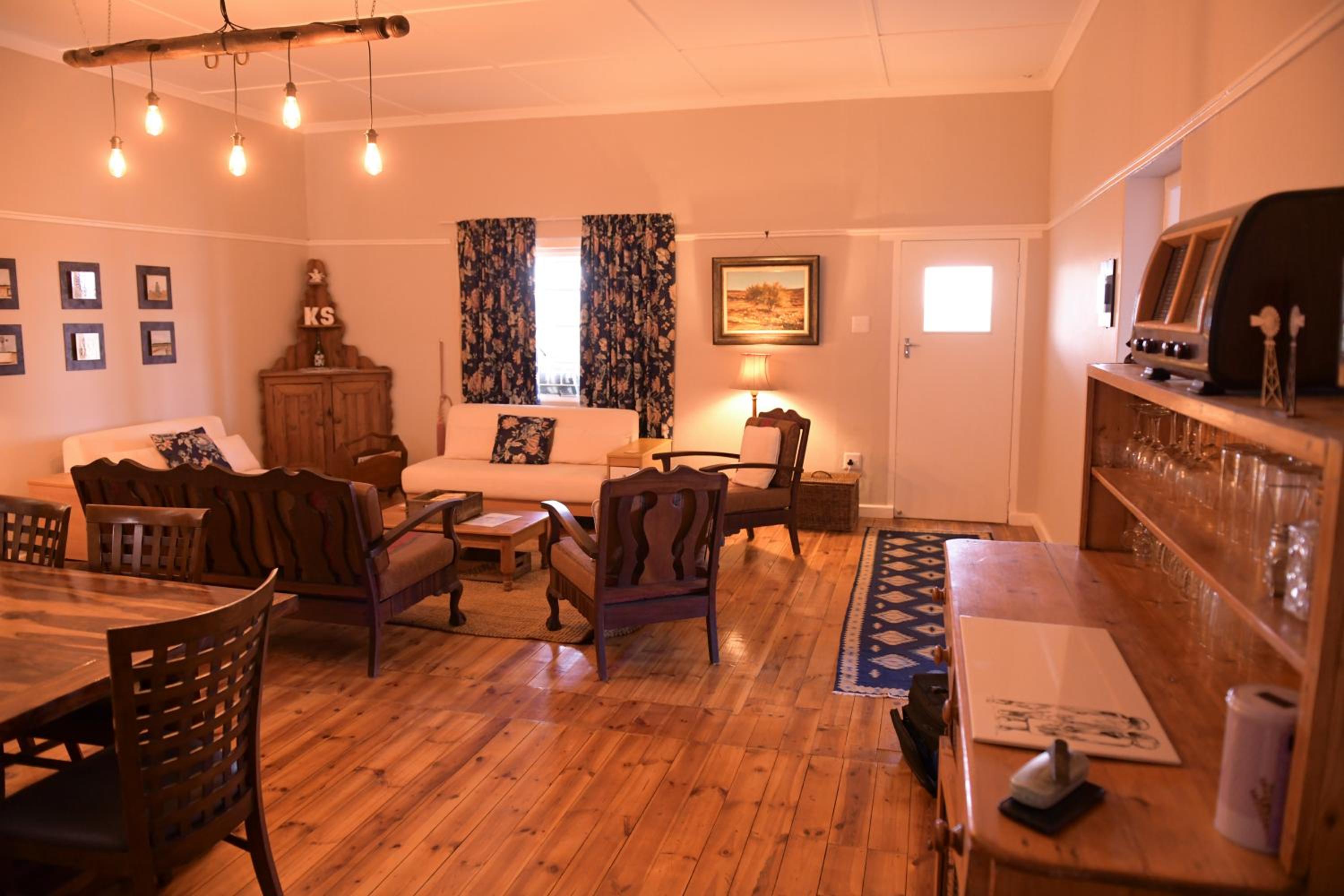 Karoo Secret Secret House view 4