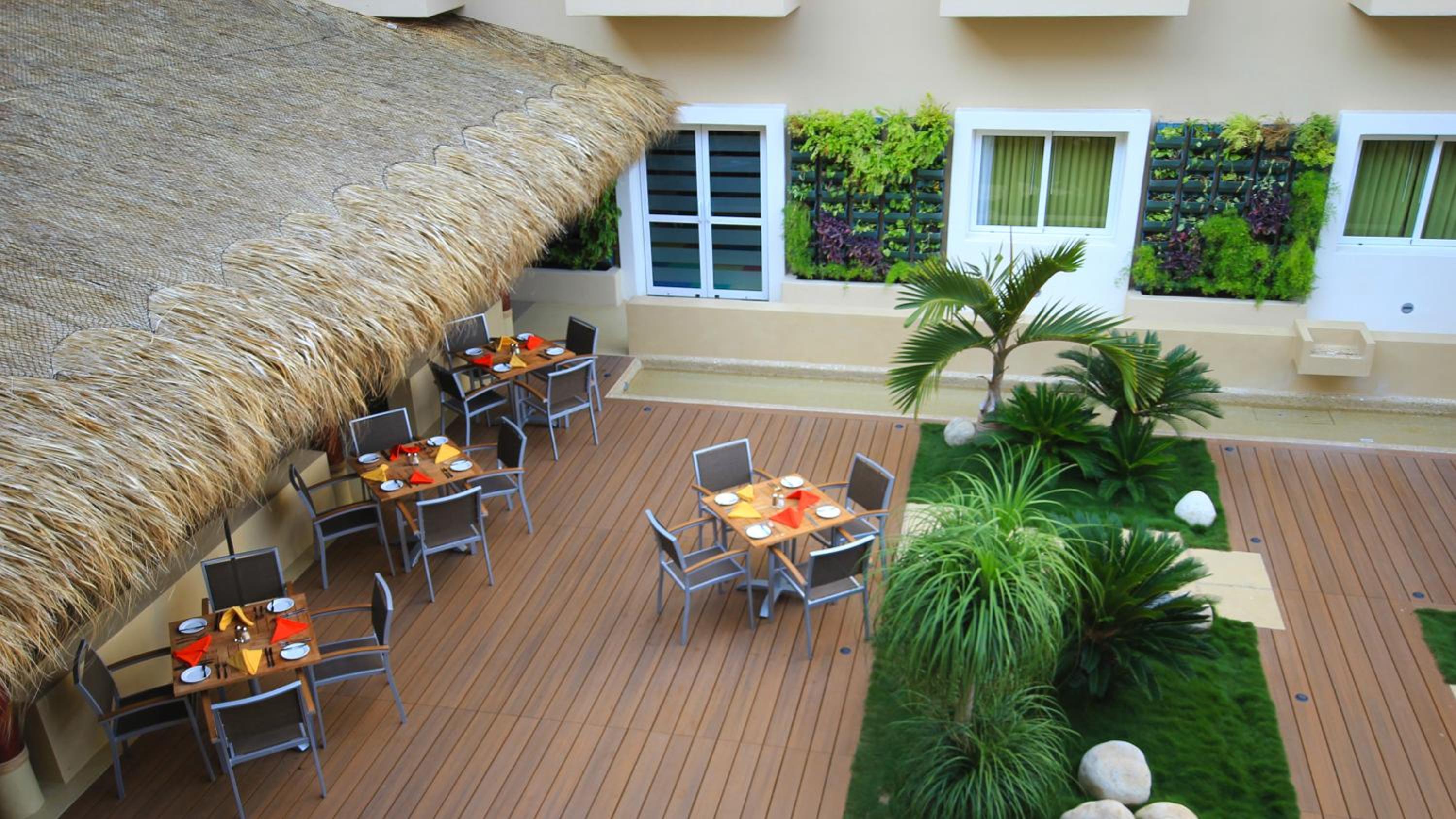 Holiday Inn Huatulco by IHG
