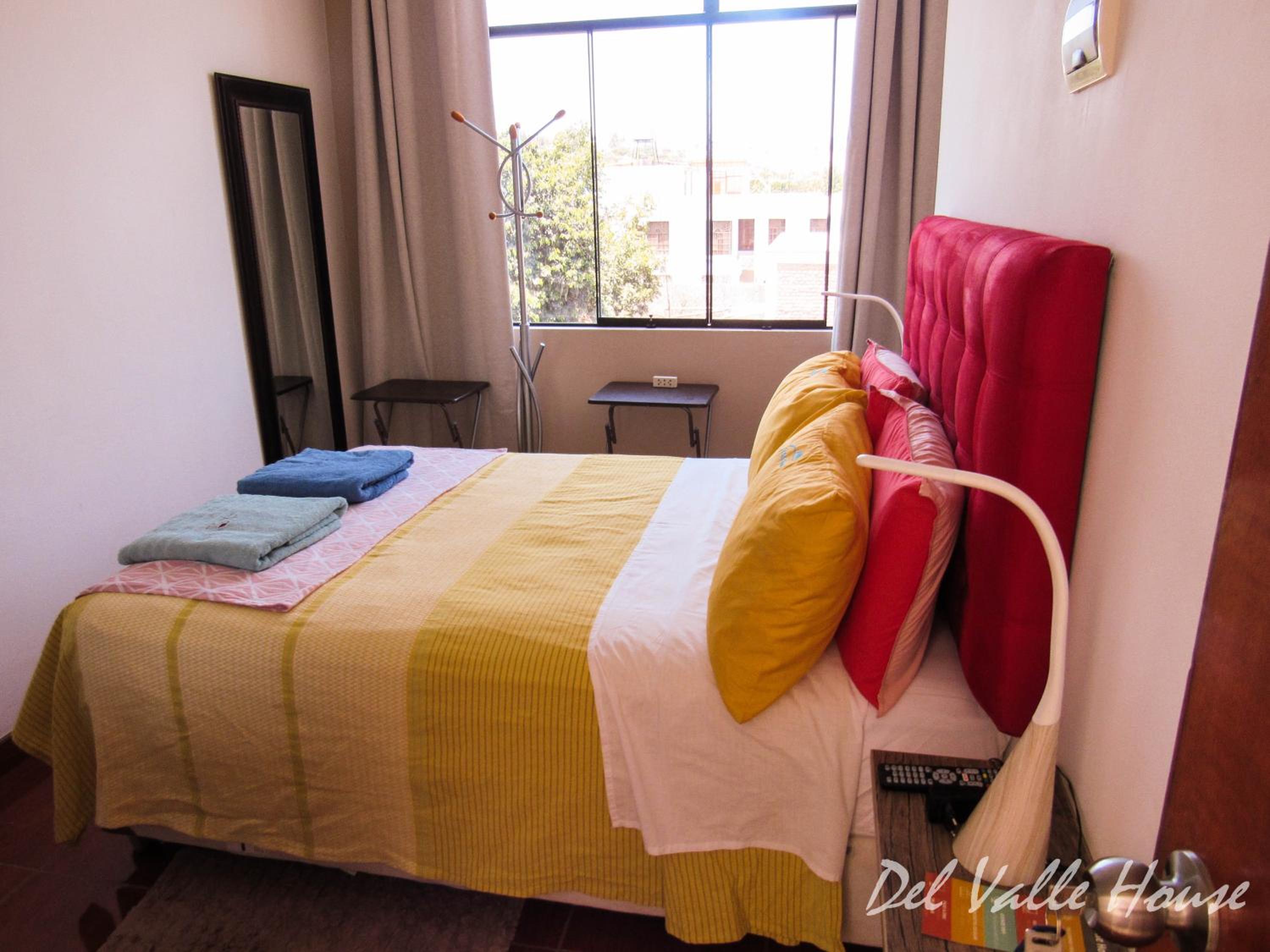 Del Valle House