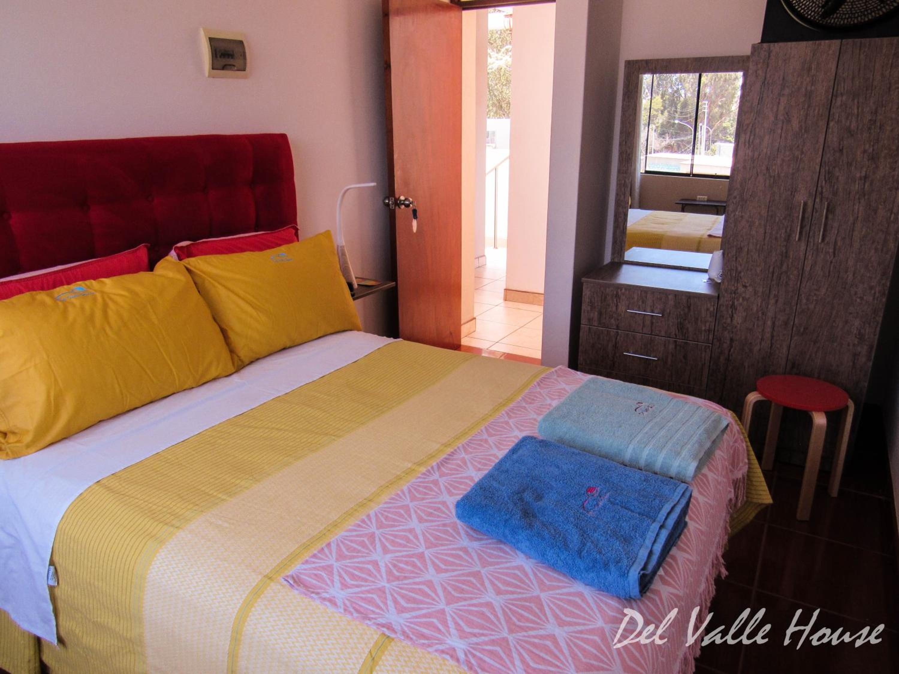 Del Valle House