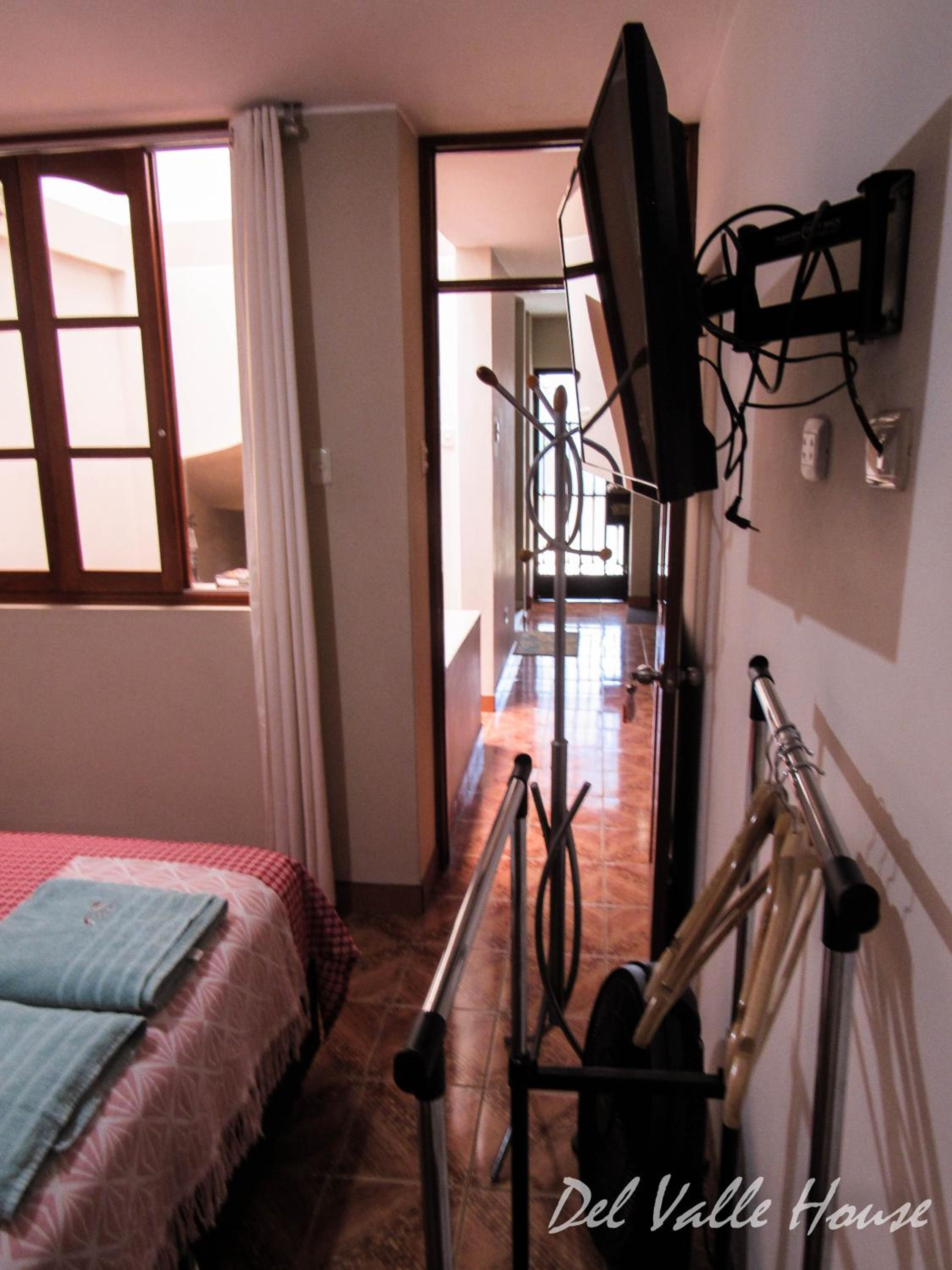 Del Valle House