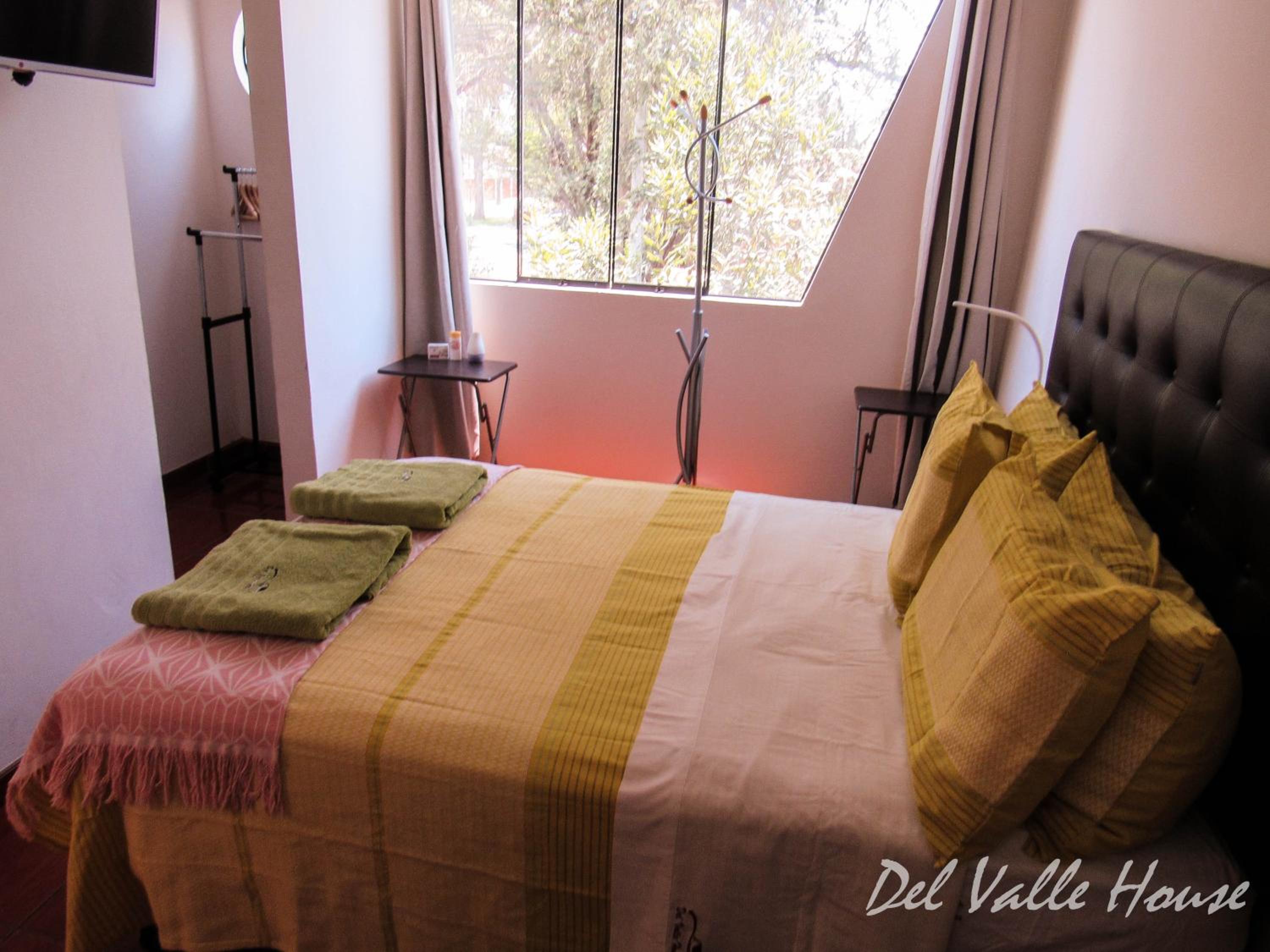 Del Valle House