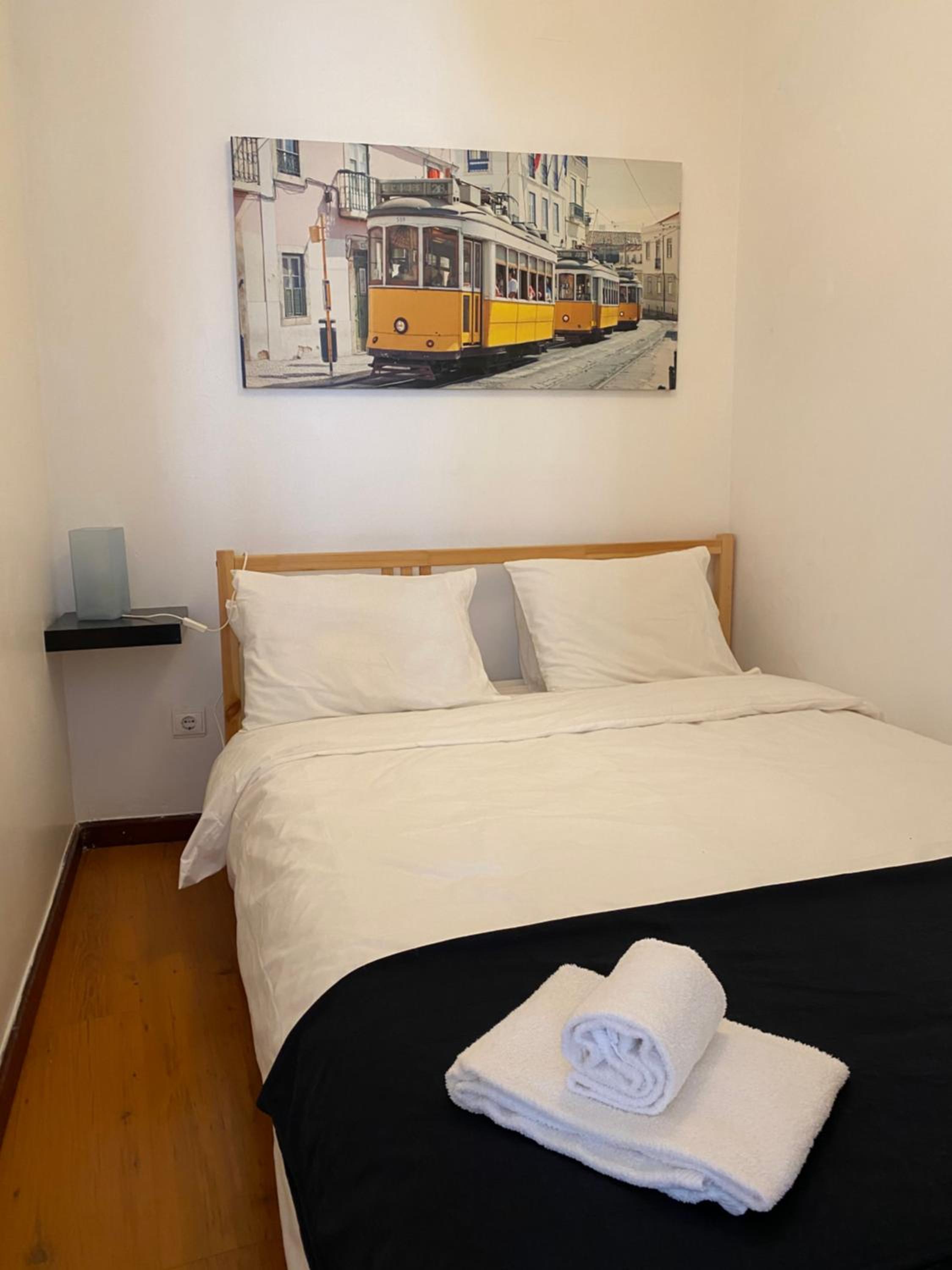 Alfama Apartments São Crispim view 3