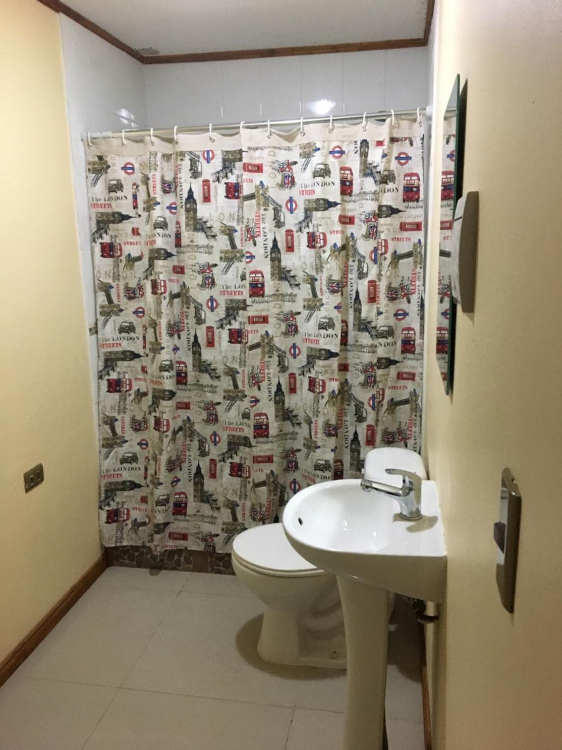 HOSTAL CAUQUENES