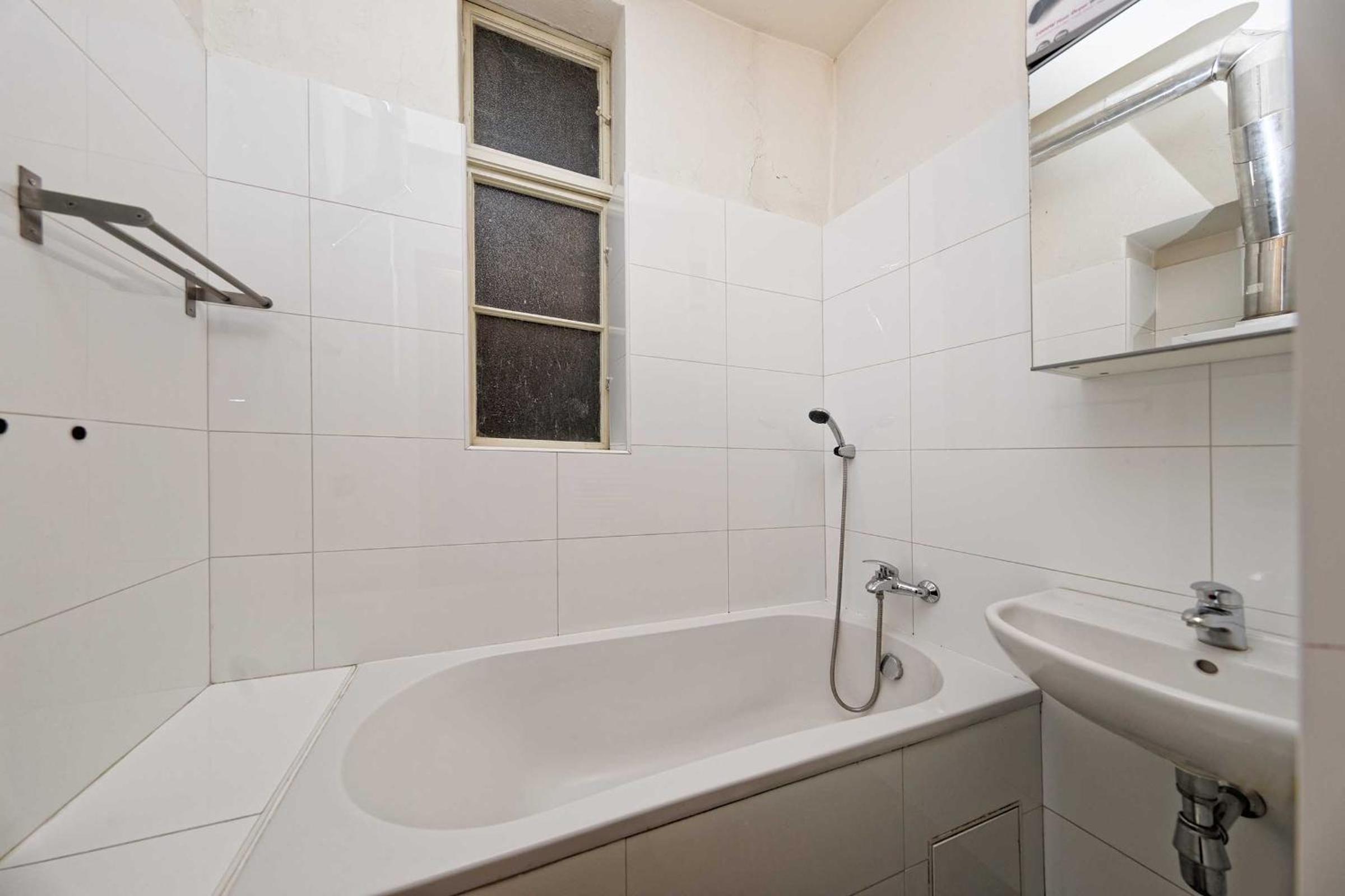 Apartment Manesova 4