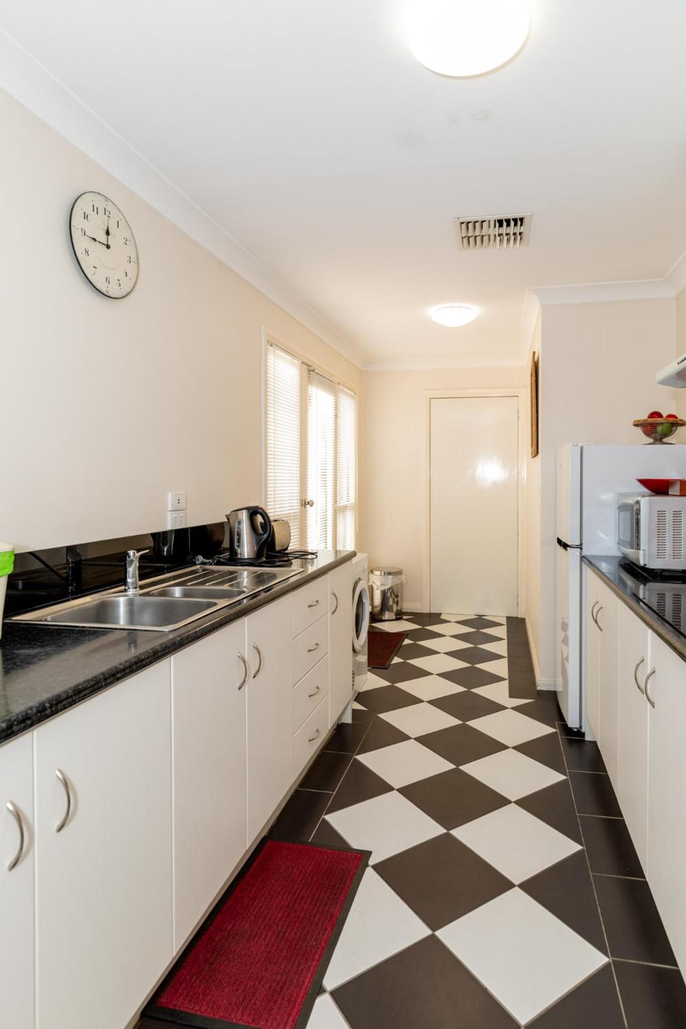 94Best Apartments view 5