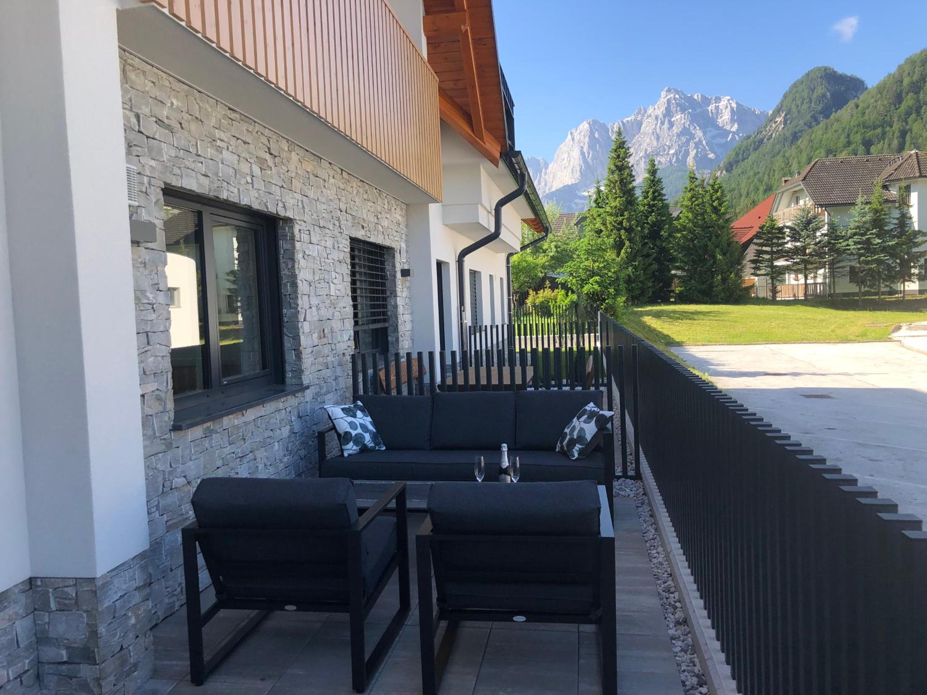 Villa Mojca - Apartment Peridot in the Center with Private Indoor Parking view 2