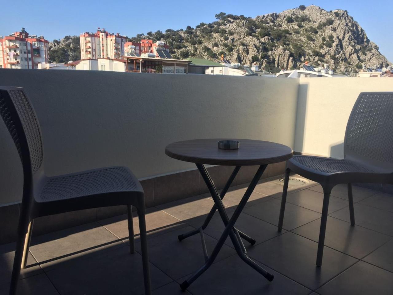 Golden World Suite Hotel - Image 65