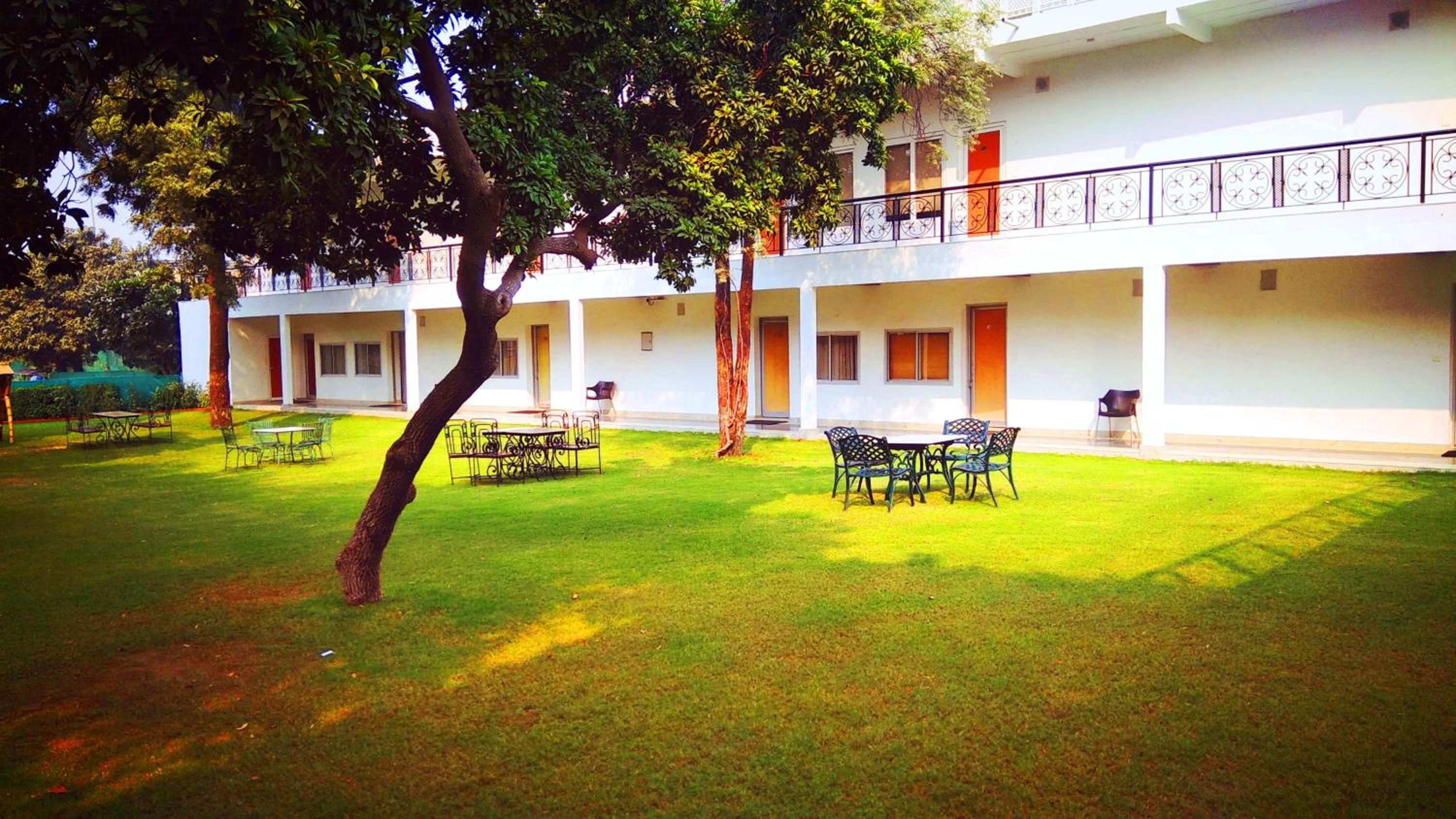 Aapno Ghar Resort & Amusement Park