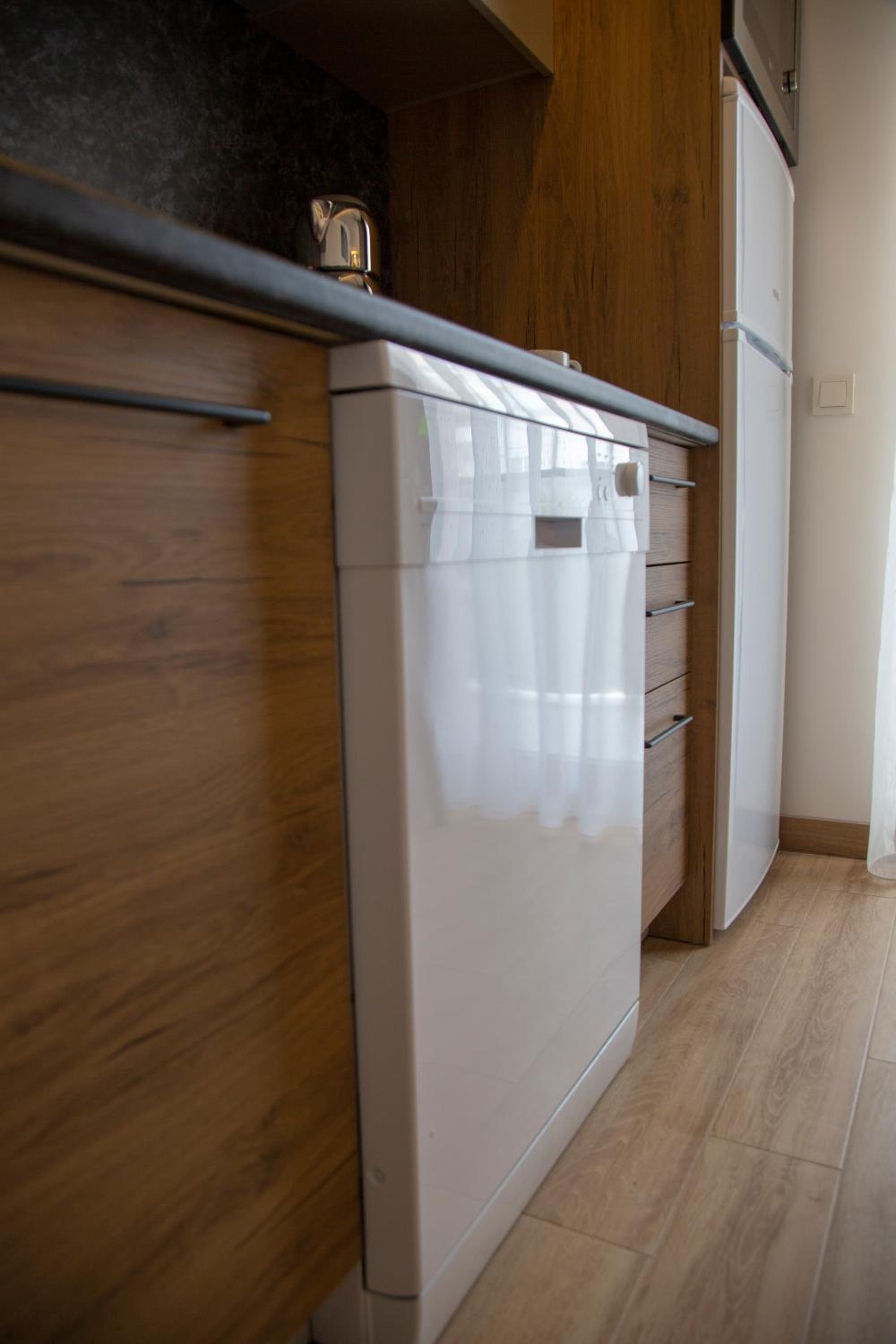 Golden World Suite Hotel - Image 60