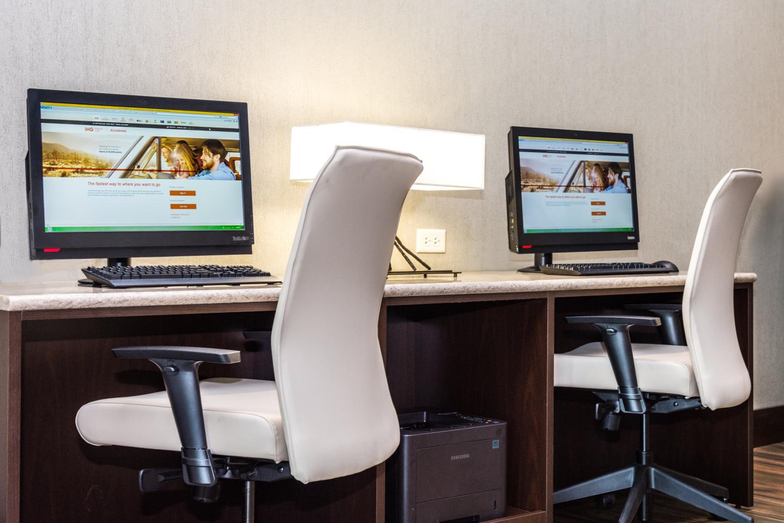 Lexington Vacations - Holiday Inn Lexington - Hamburg, an IHG Hotel - Property Image 16