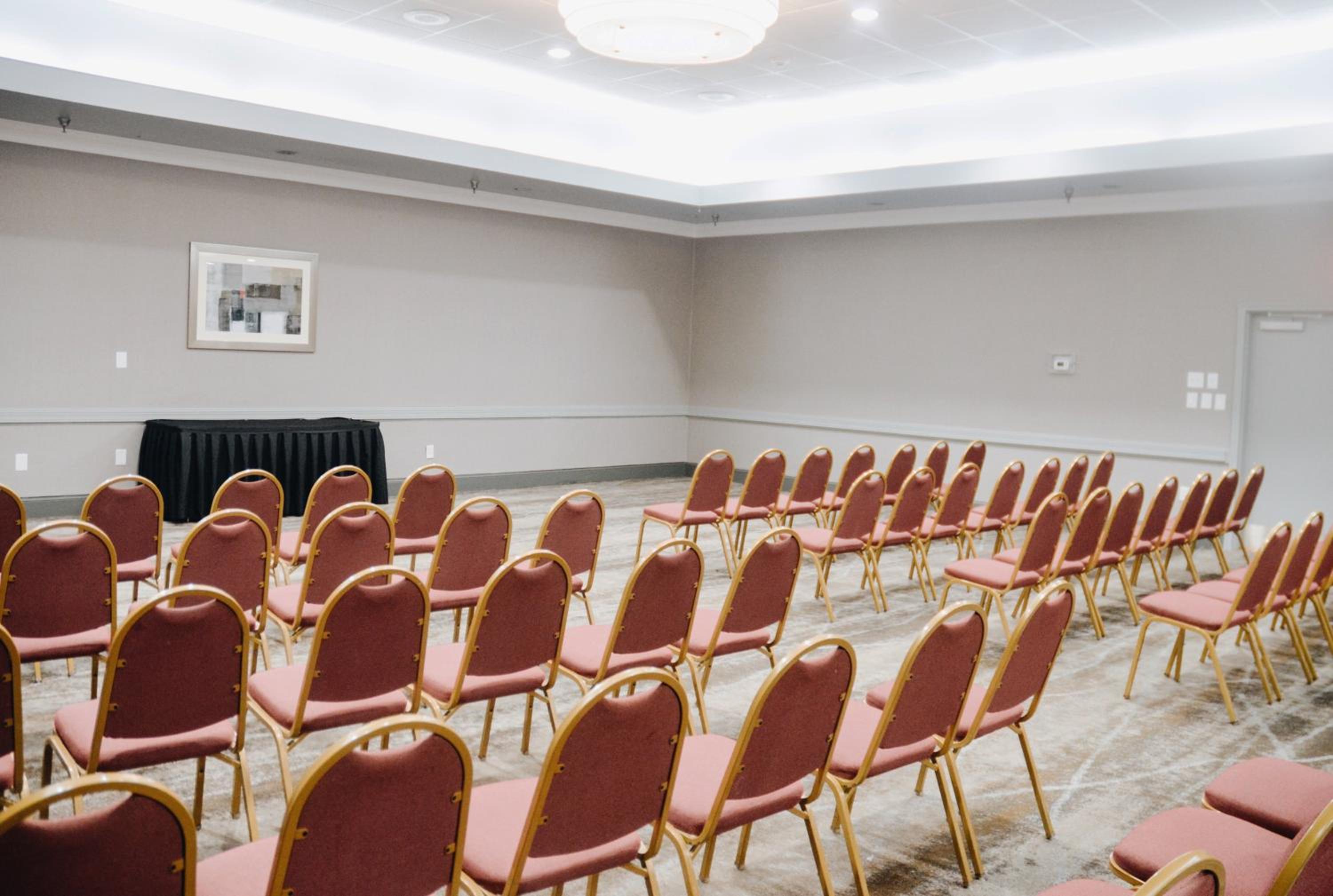 Lumberton Vacations - Holiday Inn Lumberton, an IHG Hotel - Property Image 1