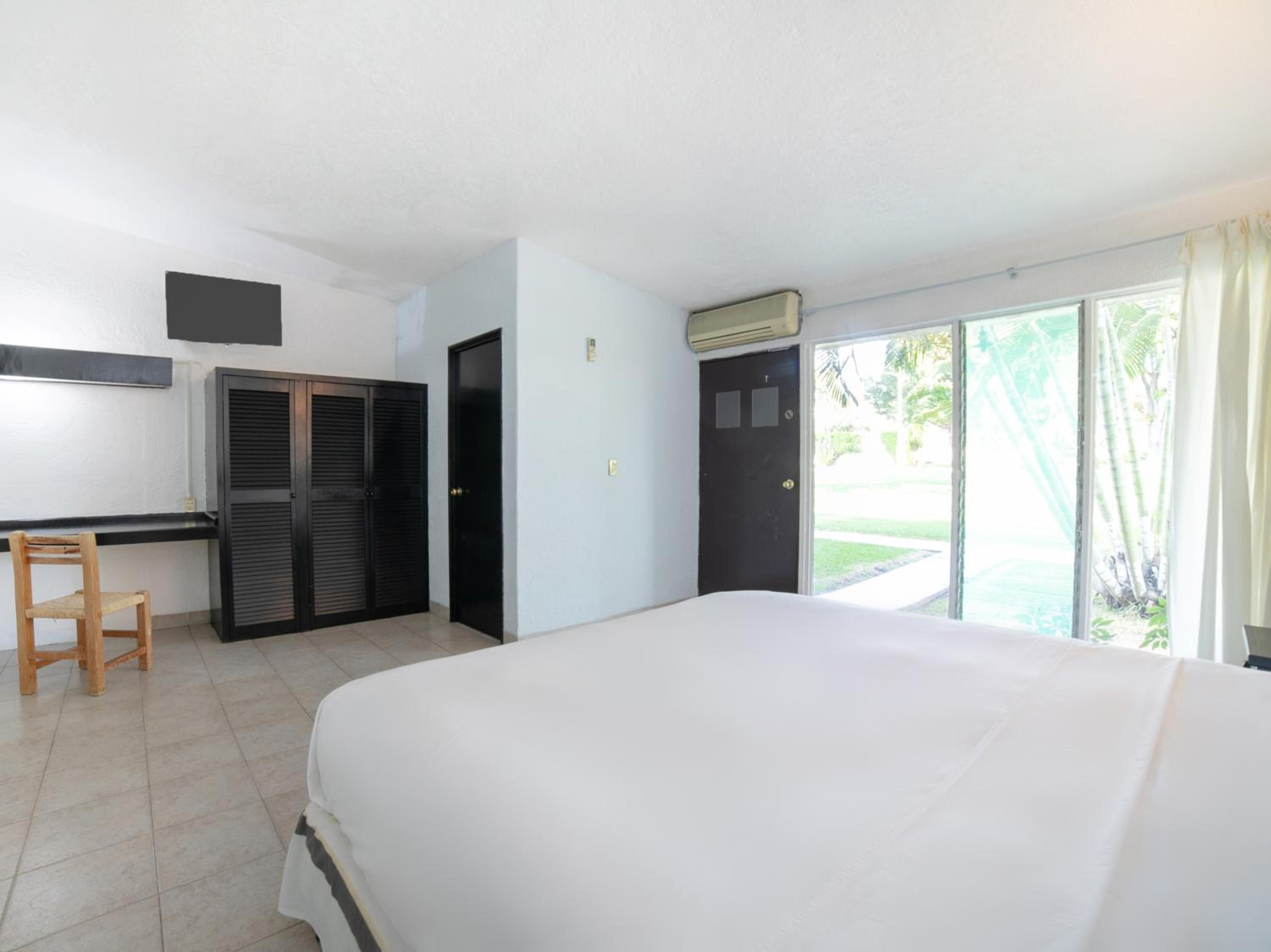 Hotel Teques Palace - Property Image 4