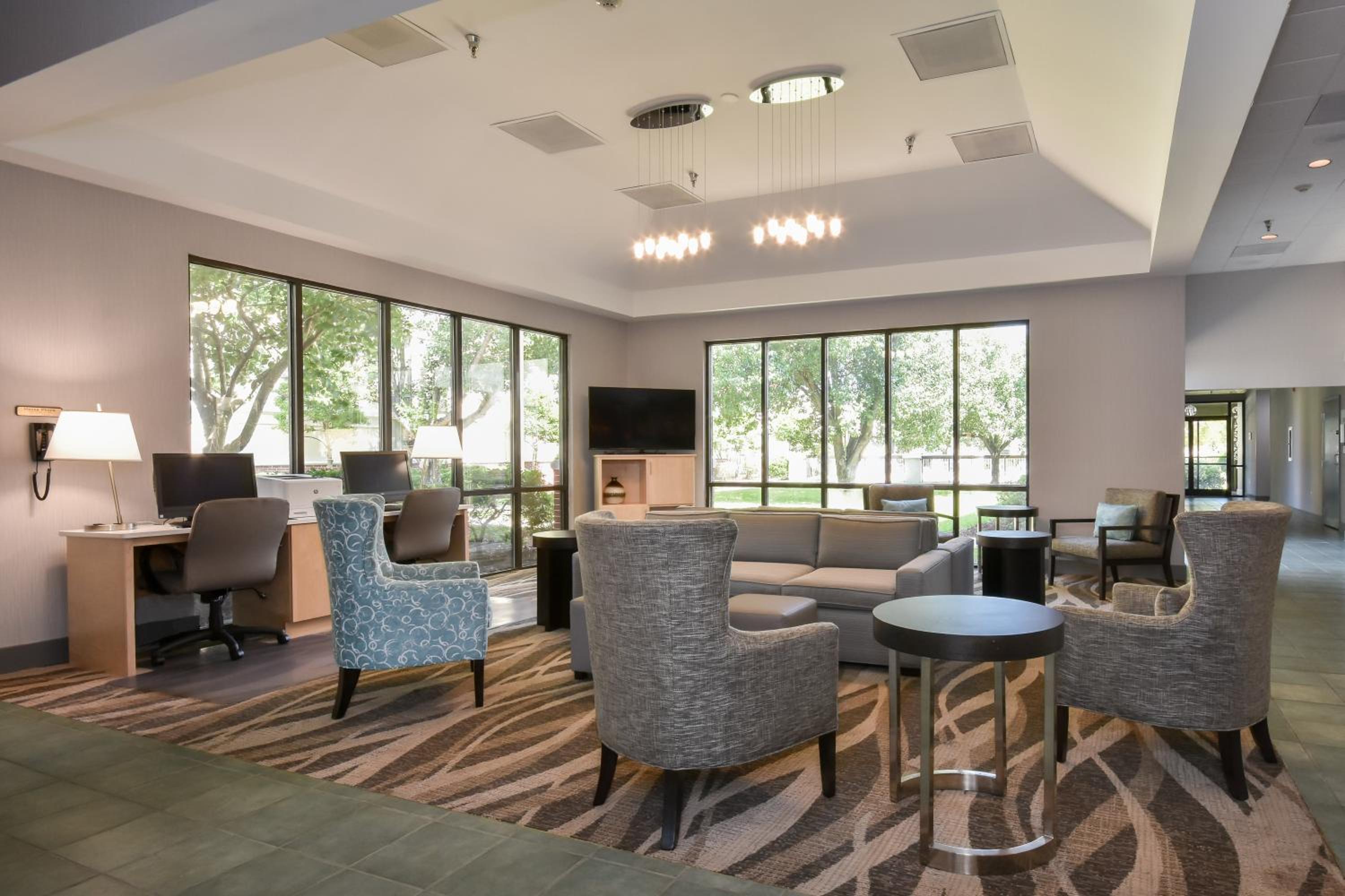 Lumberton Vacations - Holiday Inn Lumberton, an IHG Hotel - Property Image 9