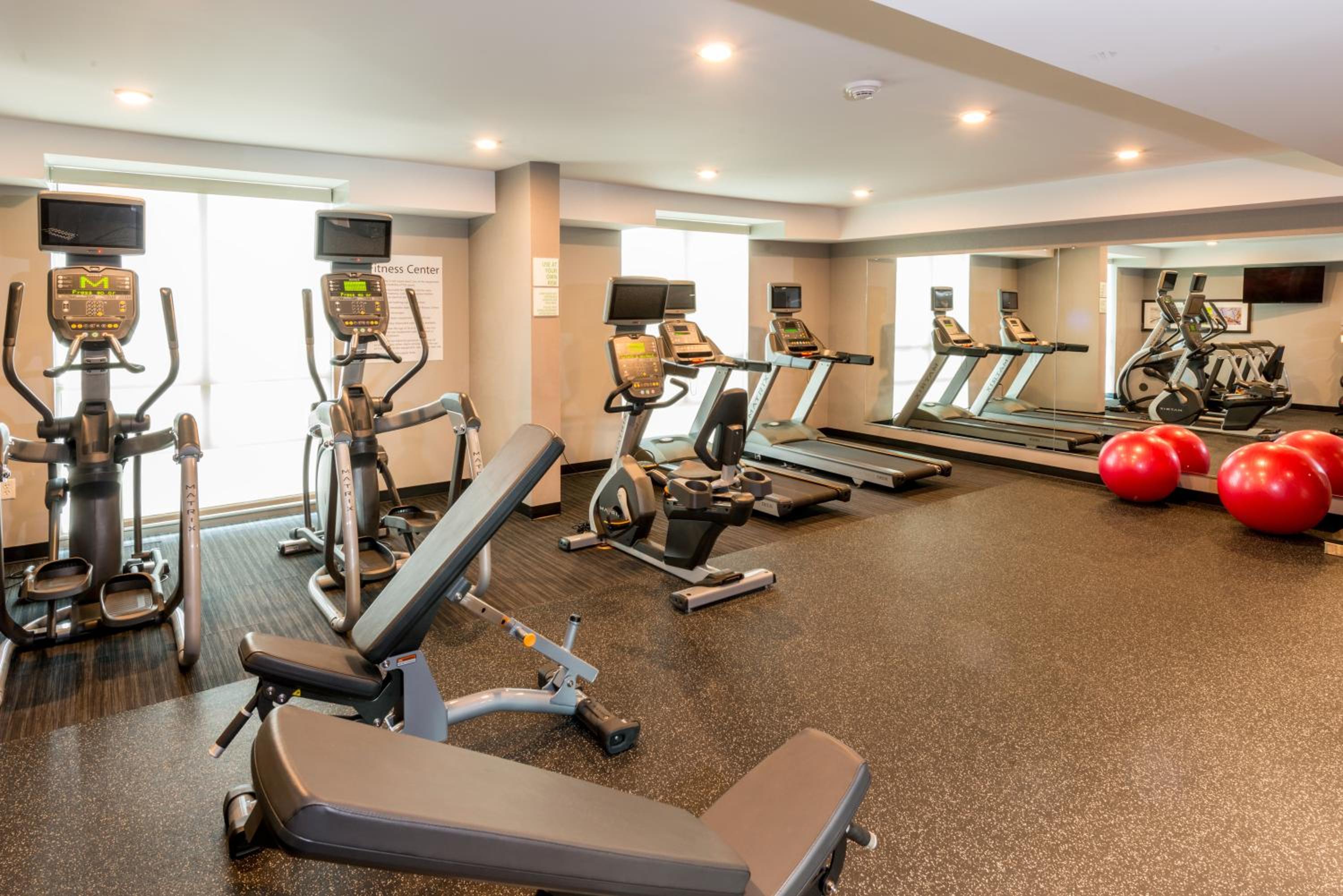 Lexington Vacations - Holiday Inn Lexington - Hamburg, an IHG Hotel - Property Image 15