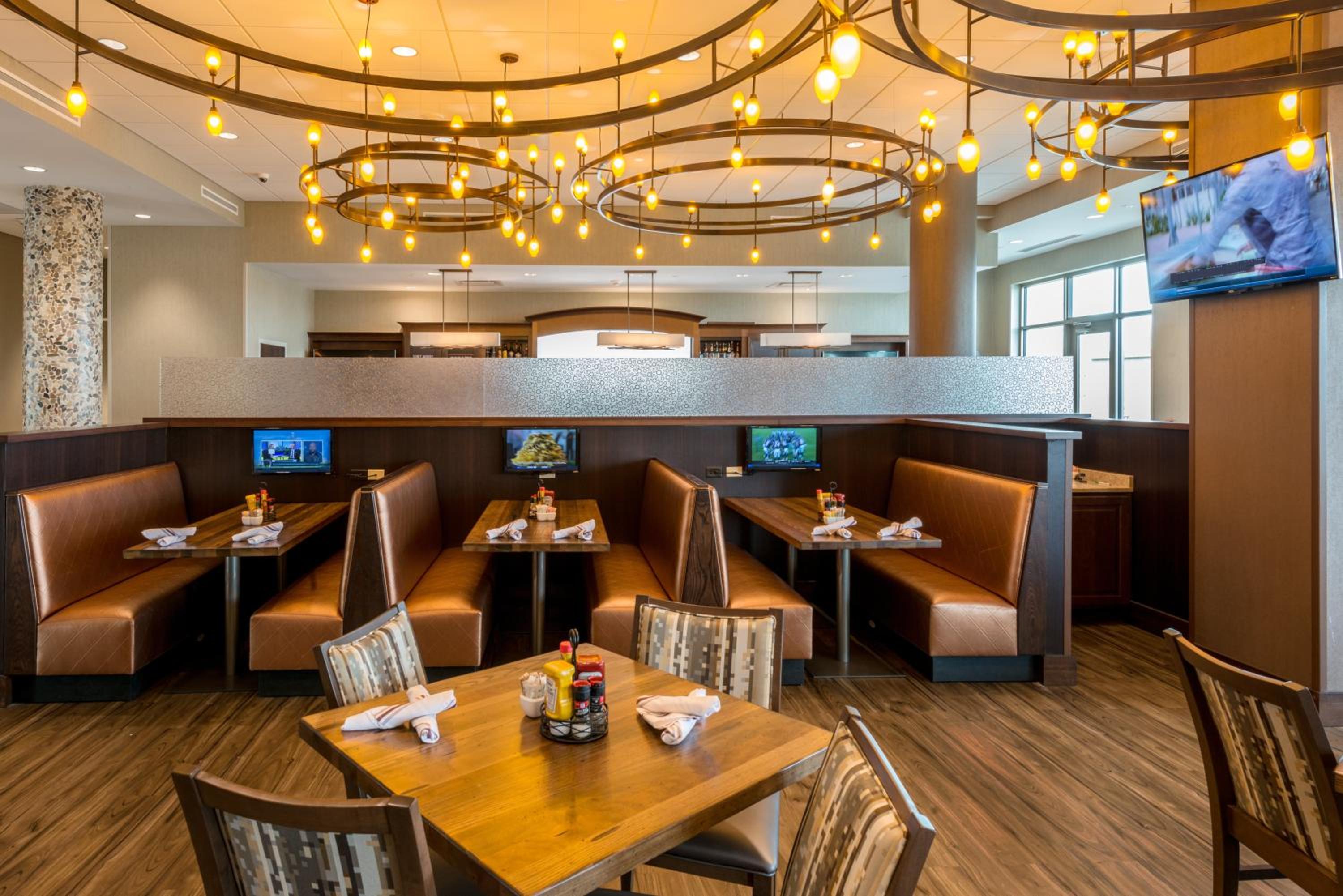 Lexington Vacations - Holiday Inn Lexington - Hamburg, an IHG Hotel - Property Image 9