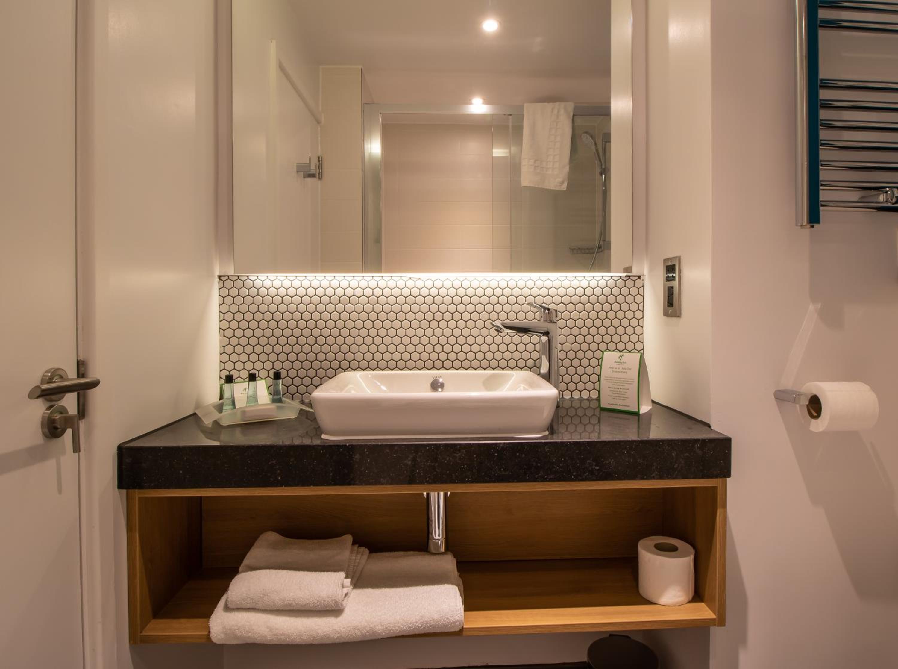 Leicester Vacations - Holiday Inn - Leicester - Wigston, an IHG Hotel - Property Image 14