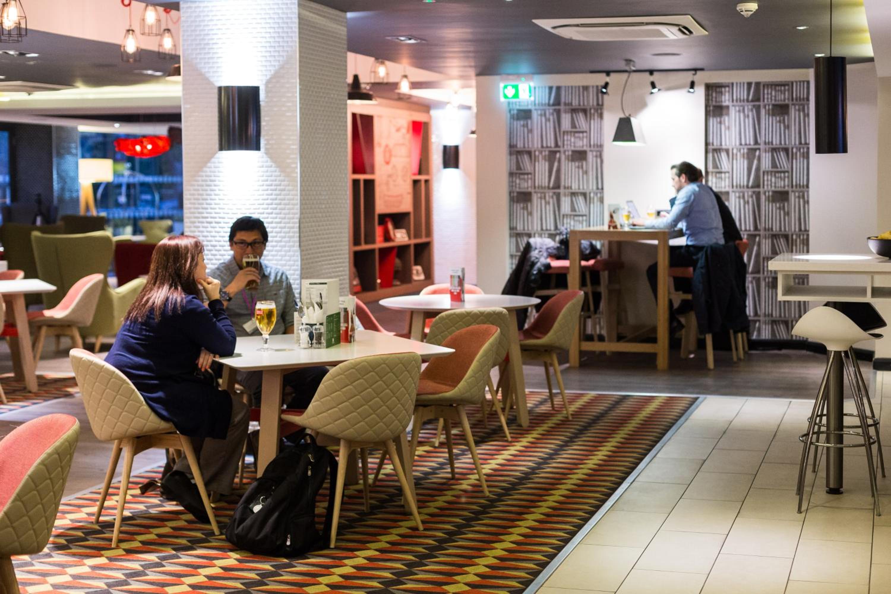 Watford Vacations - Holiday Inn London Watford Junction, an IHG Hotel - Property Image 9