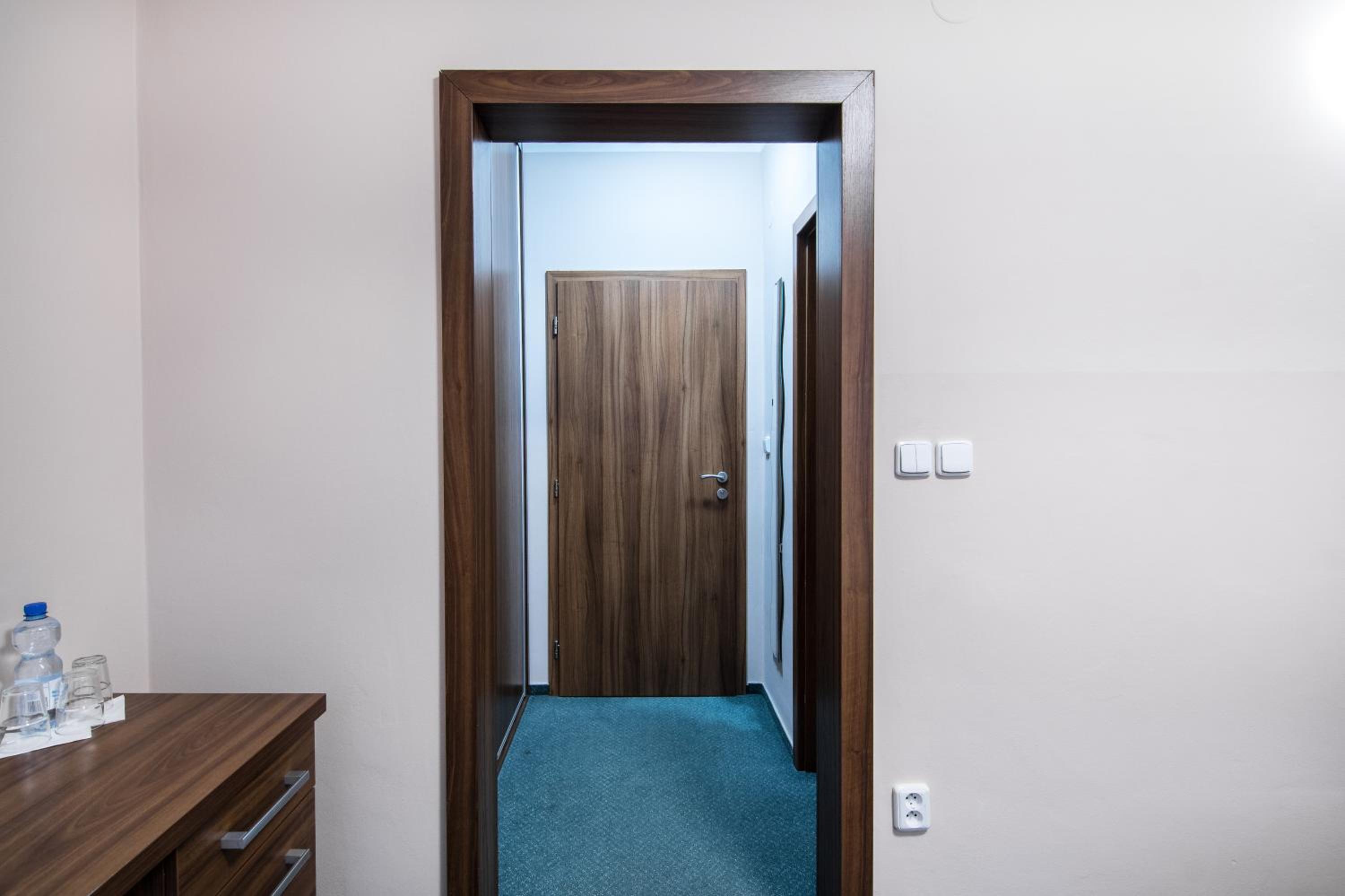 No 28 Rooms & Apartments