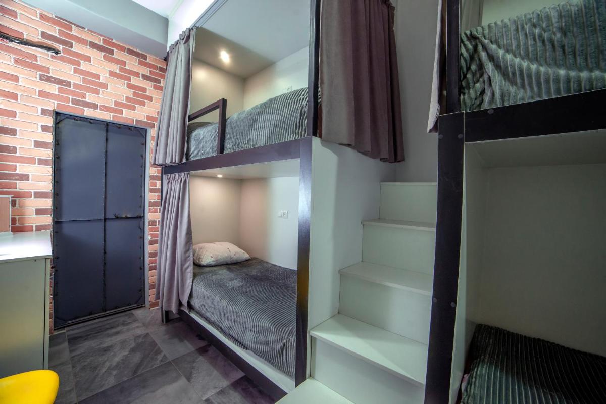 LOFT Hostel
