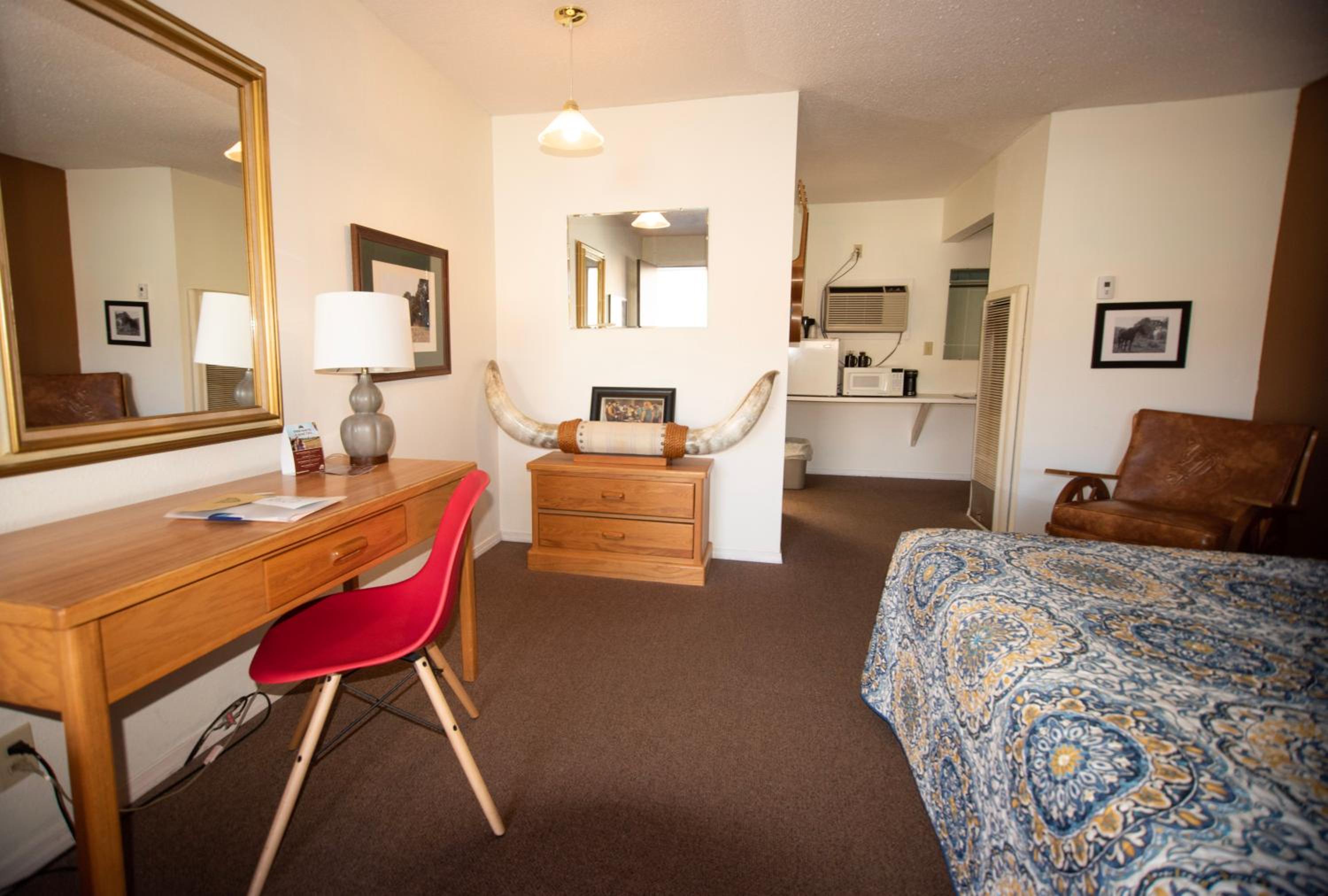 Raton Pass Motor Inn