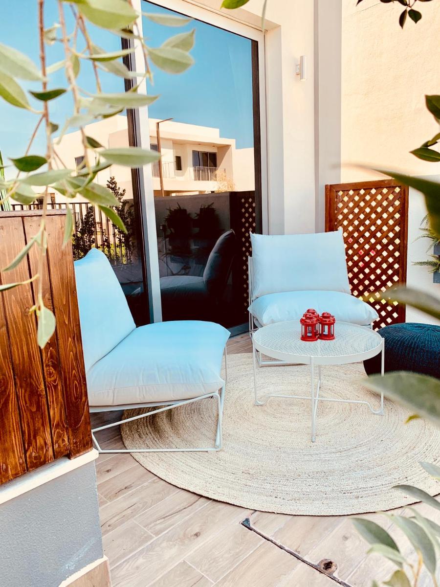 The Sunshine Villa