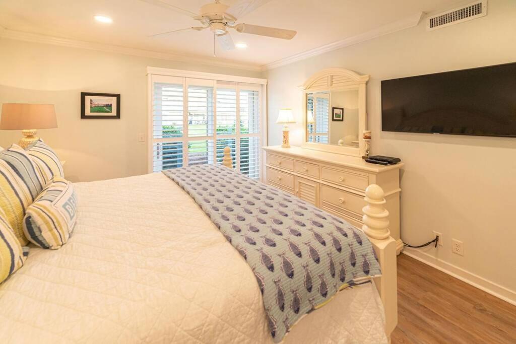 109 Captain John Fripp Villa view 4